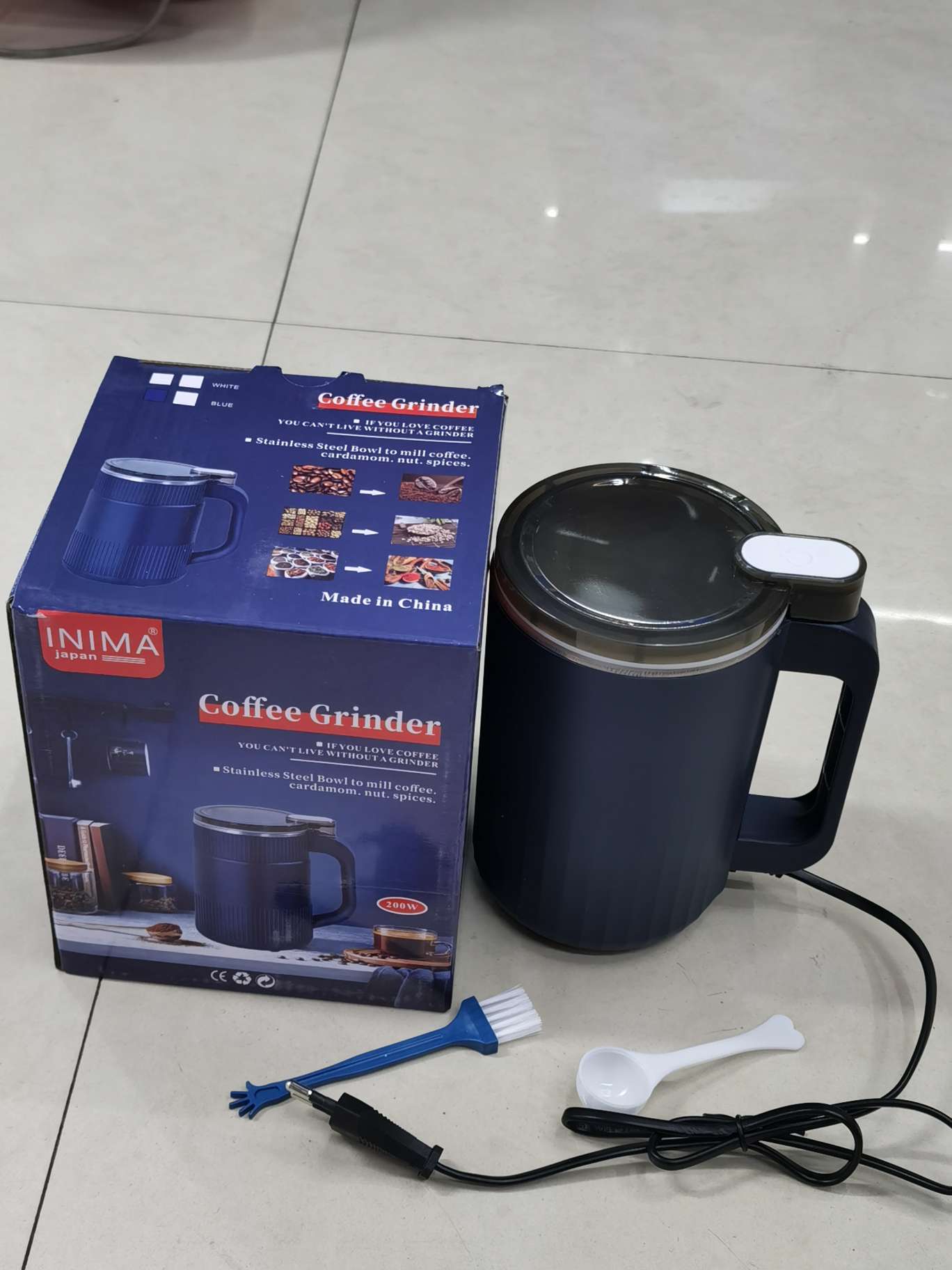 Grinding machine, small grinding mill, ultra-fine grinding machine, coffee and cereal crusher, blender, coffee bean grinding cup, kitchen utensils, magic bean maker, coffee bean grinder undefined