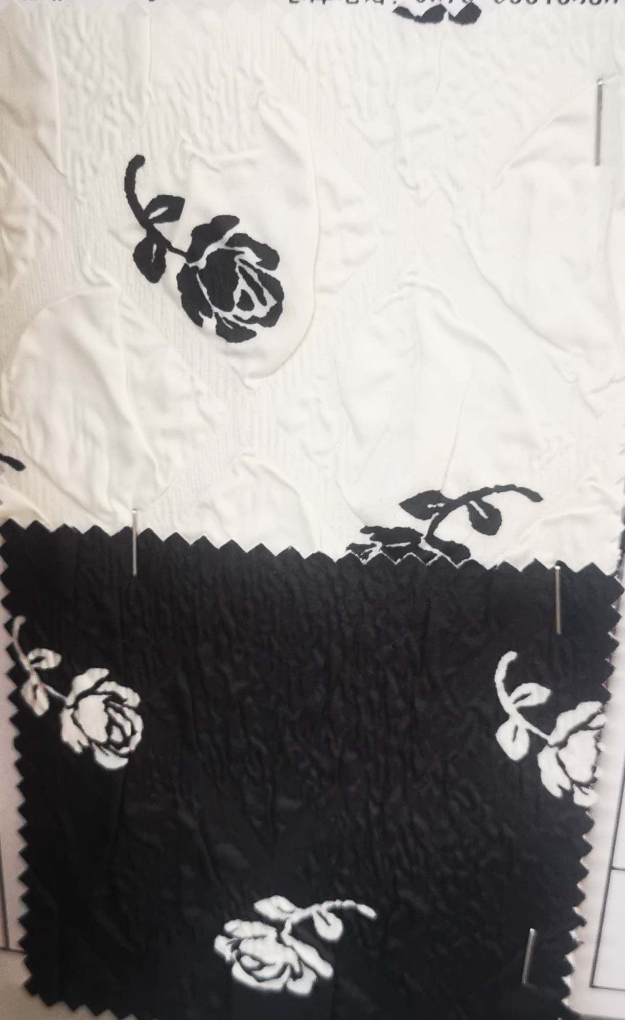 国潮系列厂家直销热销新款扎染系列皮革大量现货高中低档箱包沙发鞋材面料