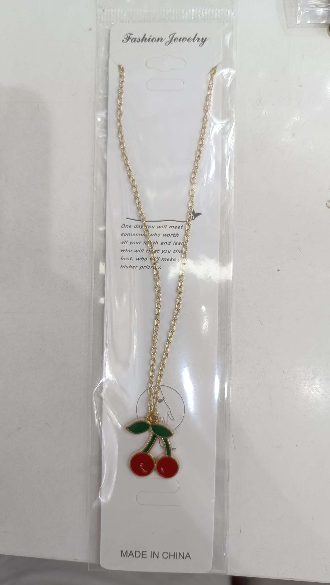 玉髓字母锆石吊坠 佛牌设计 铜镀金饰品 高级感项饰 银饰精品 饰品潮流吊坠首饰