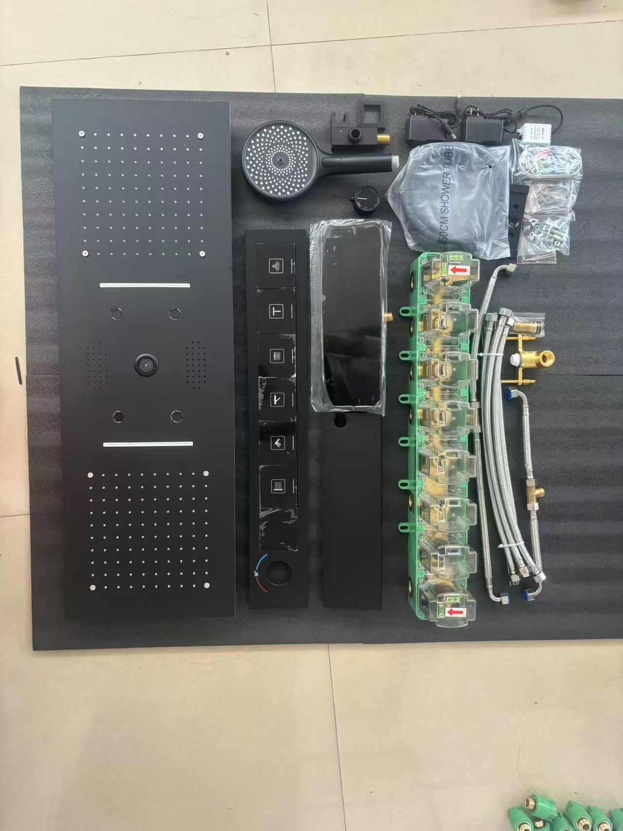 花洒/卫浴/花洒套装/淋浴系统/卧室家具白底实物图