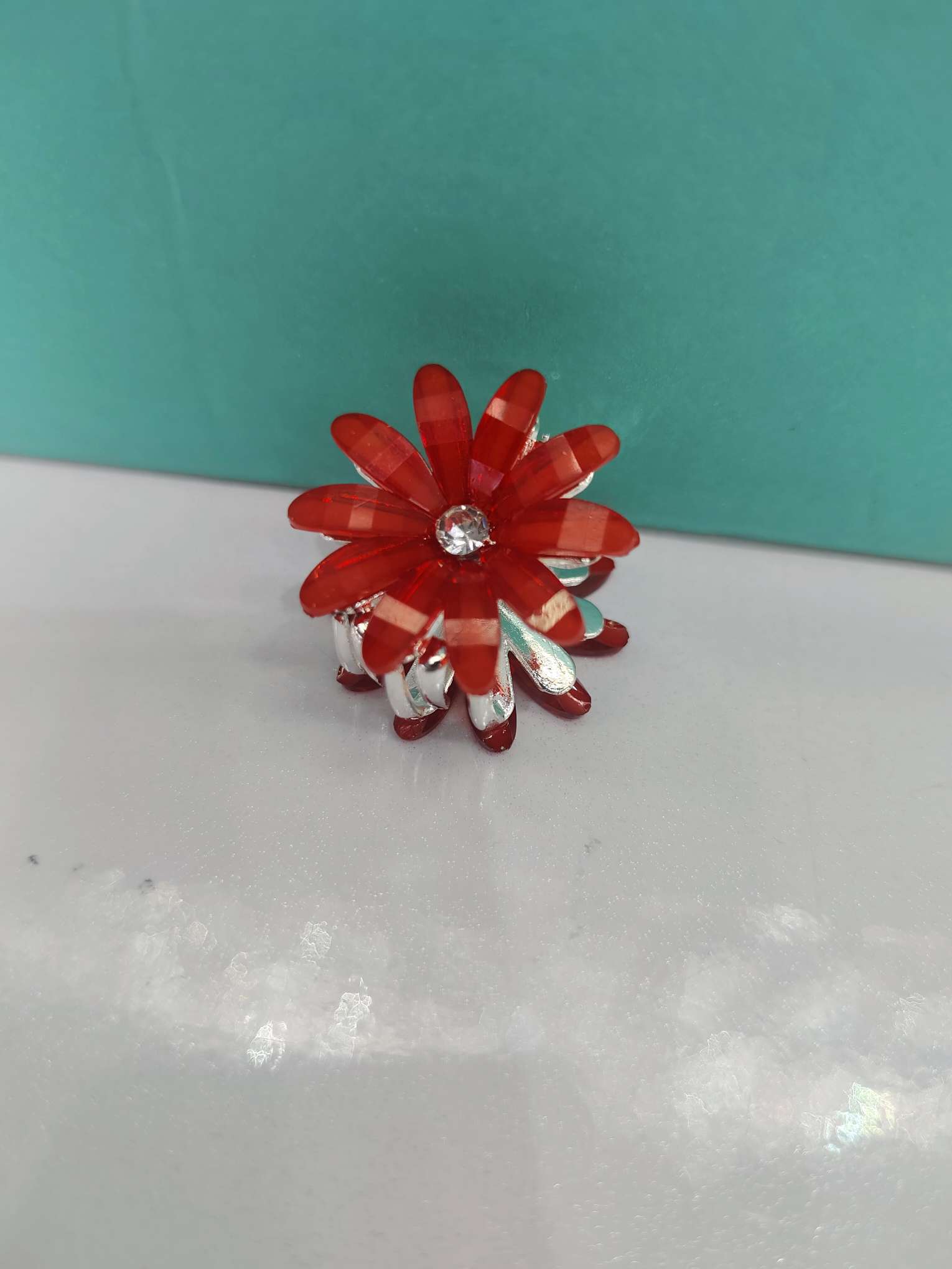 Hair accessories, headwear, hair clips, grippers, beautiful accessories, exquisitely handcrafted and cute. Hair accessories, grippers, safe and harmless to hair quality details Picture