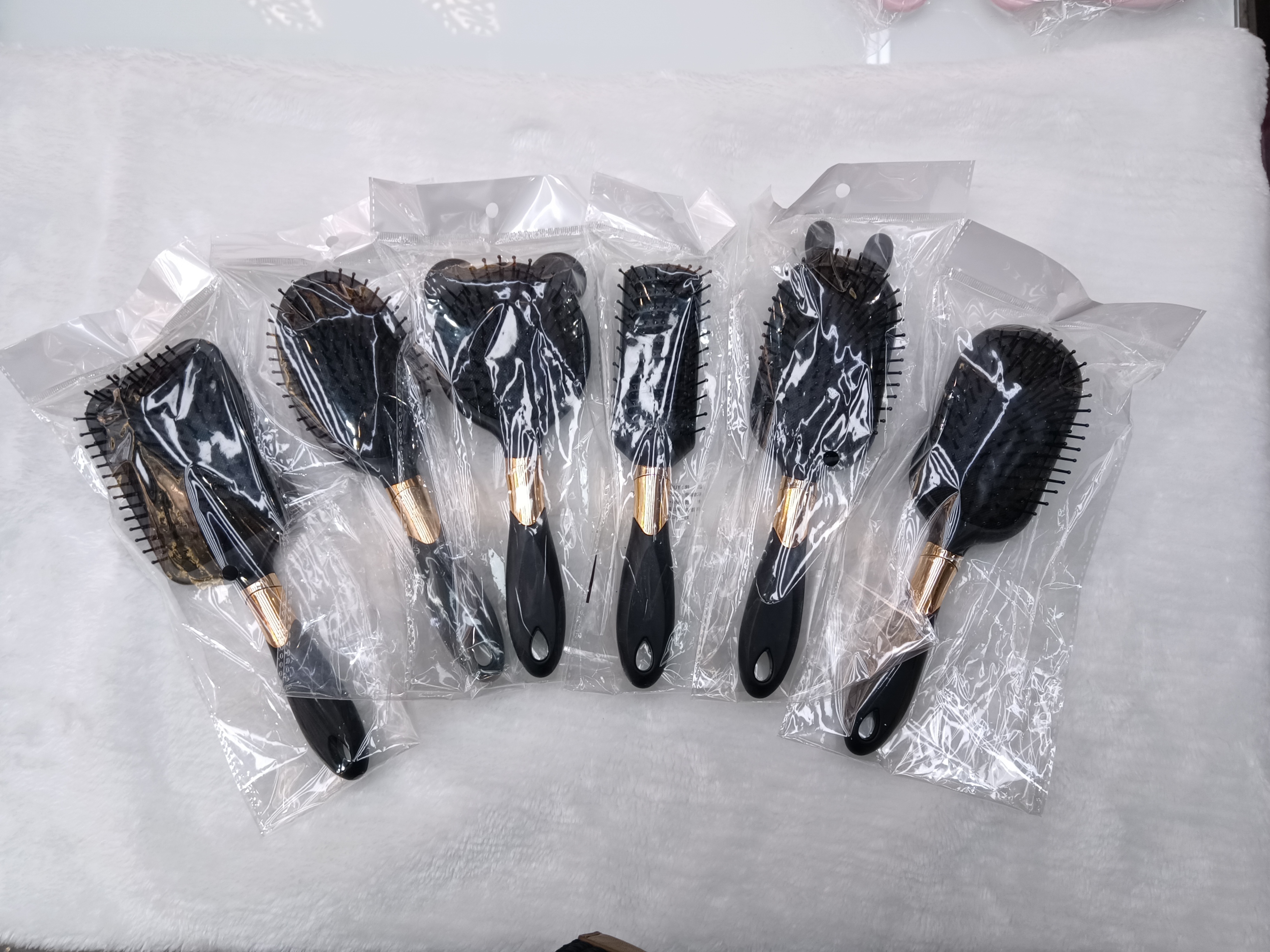 梳子/跨境梳子/塑料梳子/木梳/梳子镜子白底实物图