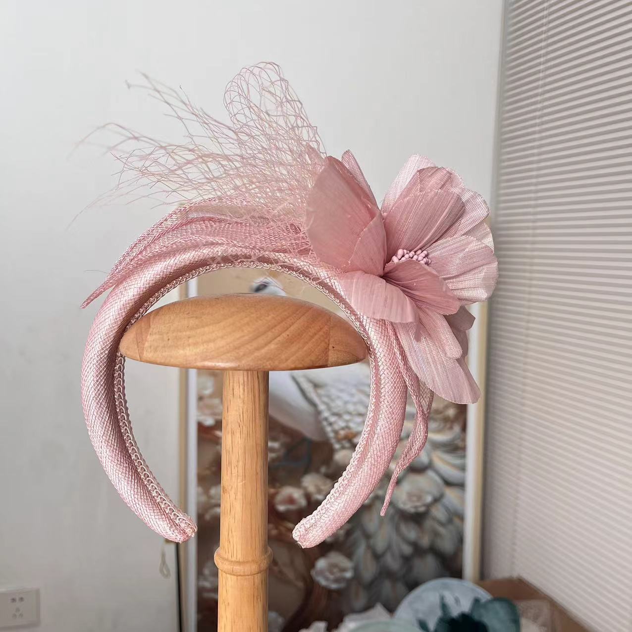 儿童公主锆石皇冠发饰 头饰花环饰品 优雅合金配件 精美耀眼皇冠花环 童话梦幻风格详情图5