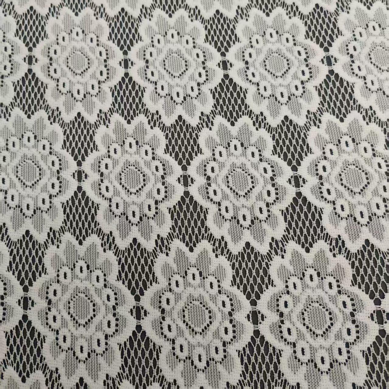 2025 New round large flower pure polyester fabric summer thin lace clothing fabric, foreign trade clothing material and accessory micro-elastic fabric details Picture