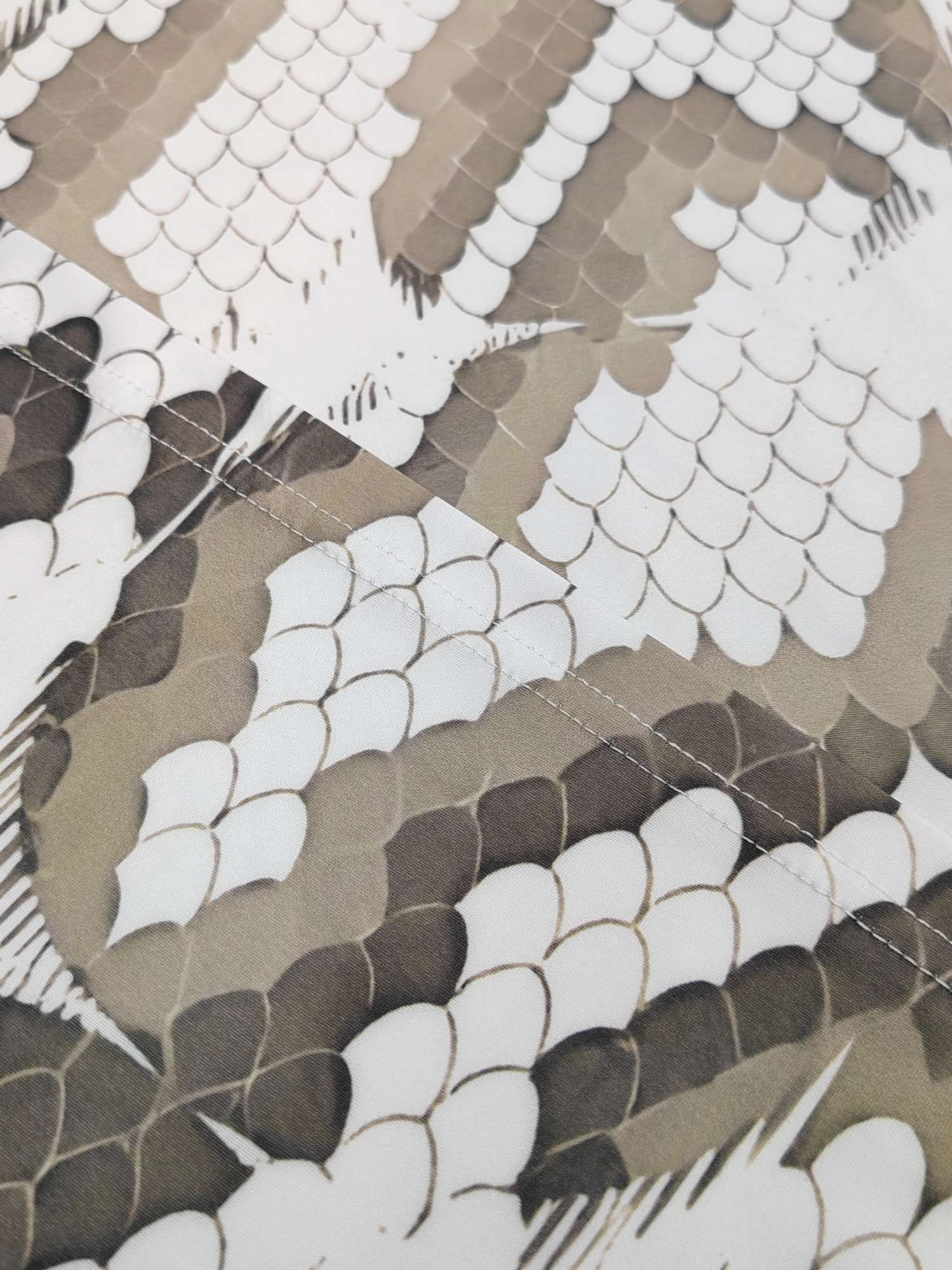 Cross-border sportswear, high-grade polyester and ammonia high-elasticity fabric, full-body printed sportswear, breathable and sweat-absorbent, professional sports and outdoor training sportswear, high-elasticity breathable and comfortable sportswear customization FG1616-4 detail image 15