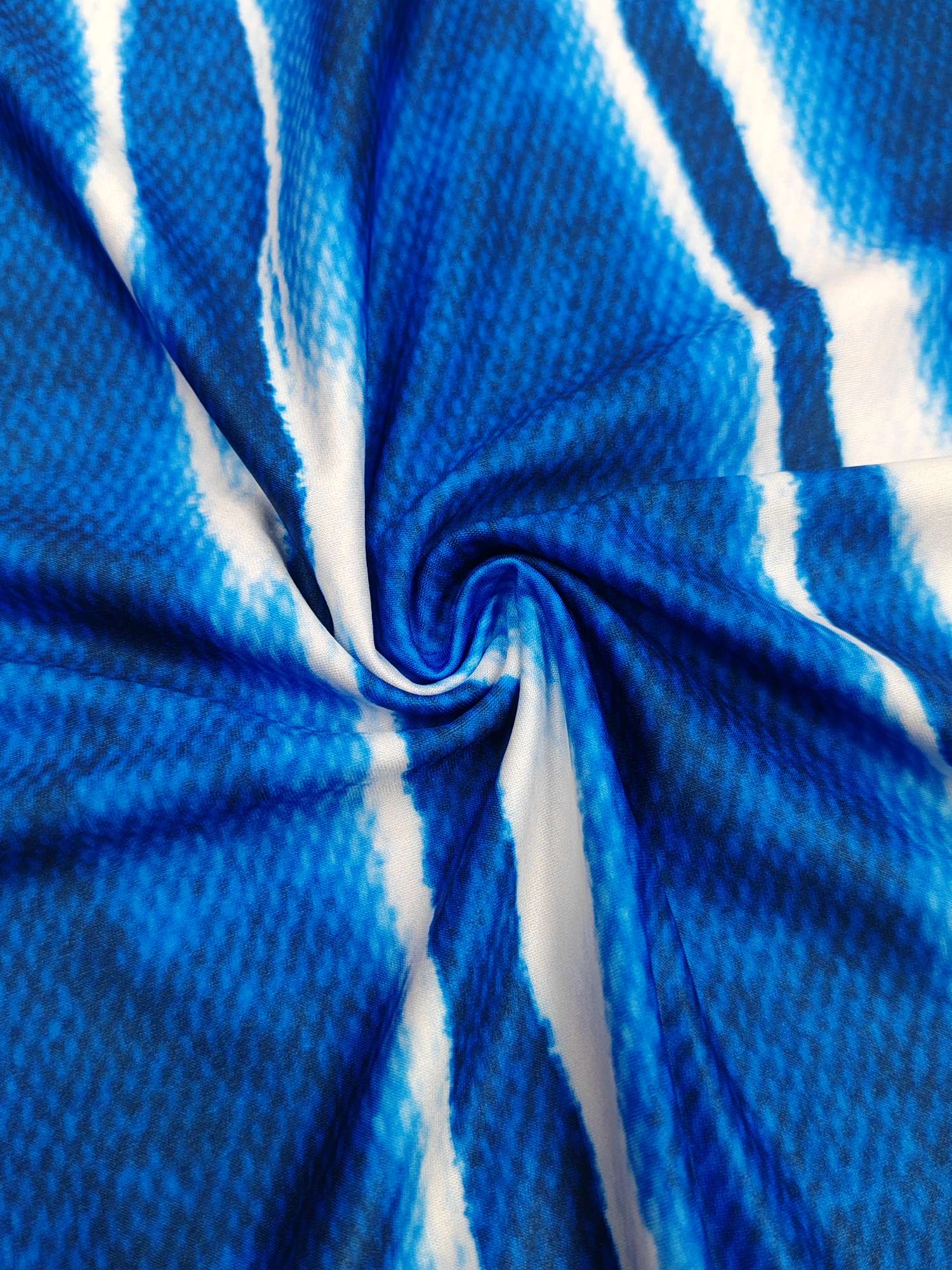 Cross-border sportswear, high-grade polyester and ammonia high-elasticity fabric, full-body printed sportswear, breathable and sweat-absorbent, professional sports and outdoor training sportswear, high-elasticity breathable and comfortable sportswear customization FG1616-7 Item Picture