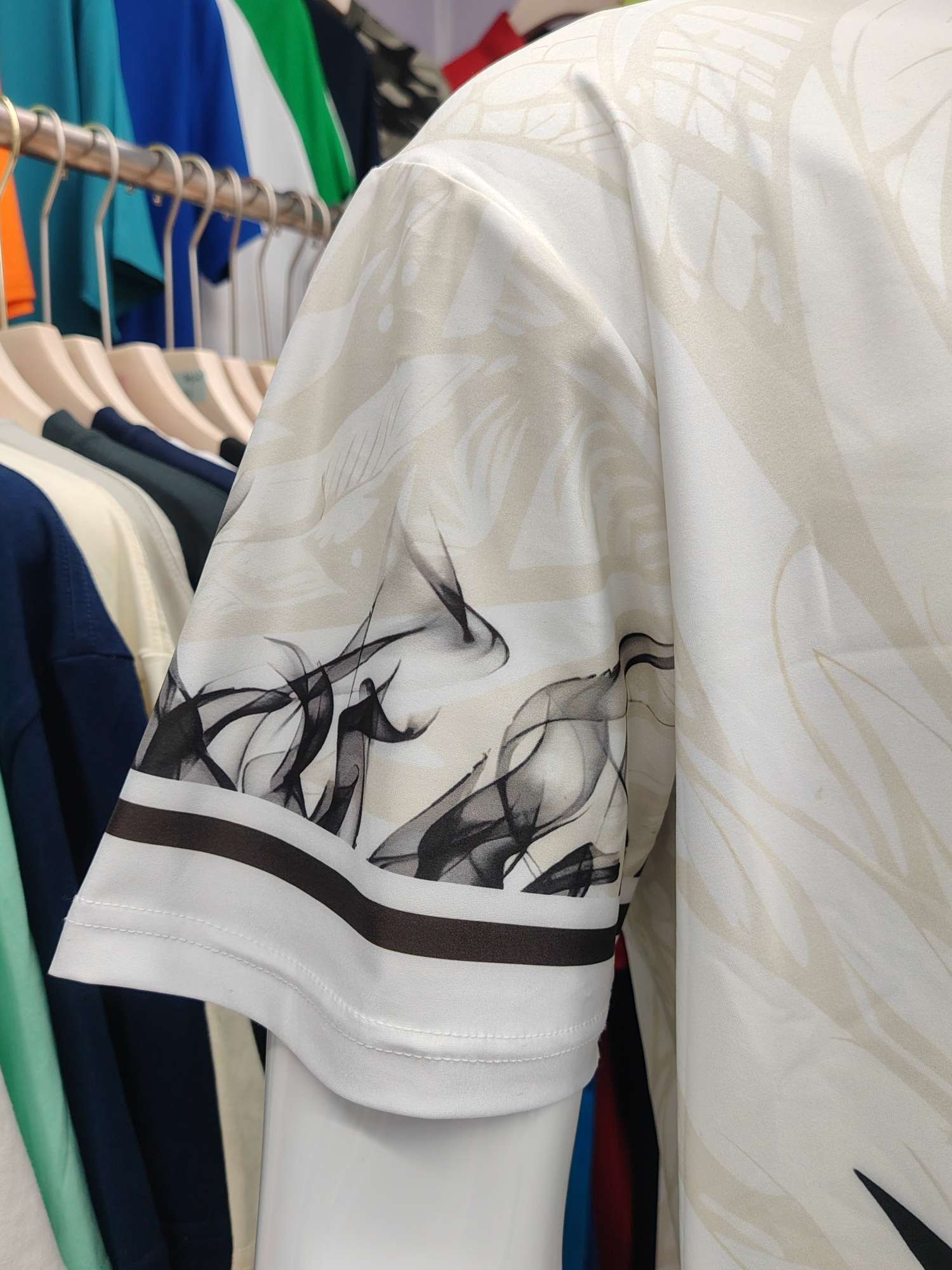 Cross-border sportswear, high-grade polyester and ammonia high-elasticity fabric, full-body printed sportswear, breathable and sweat-absorbent, professional sports and outdoor training sportswear, high-elasticity breathable and comfortable sportswear customization FG1616-2 detail image 7