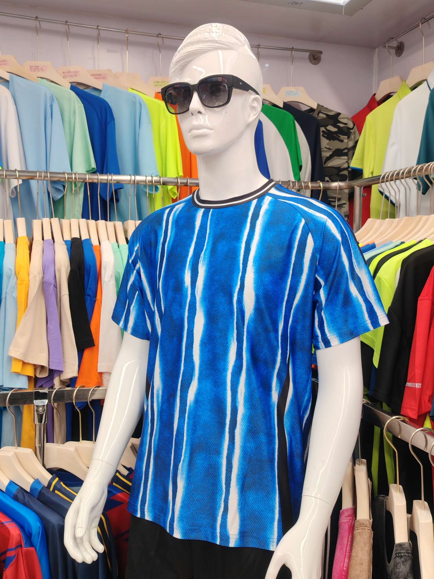 Cross-border sportswear, high-grade polyester and ammonia high-elasticity fabric, full-body printed sportswear, breathable and sweat-absorbent, professional sports and outdoor training sportswear, high-elasticity breathable and comfortable sportswear customization FG1616-7 detail image 4