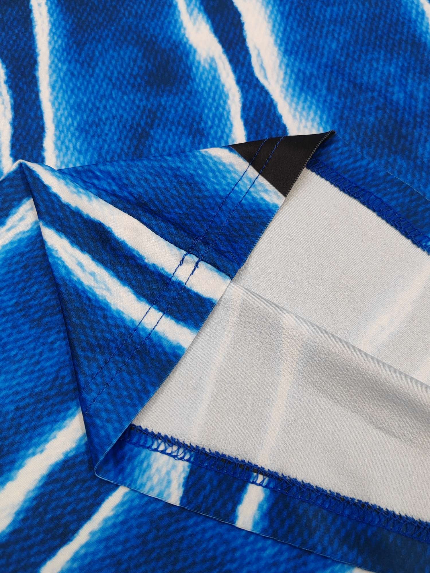 Cross-border sportswear, high-grade polyester and ammonia high-elasticity fabric, full-body printed sportswear, breathable and sweat-absorbent, professional sports and outdoor training sportswear, high-elasticity breathable and comfortable sportswear customization FG1616-7 detail image 14