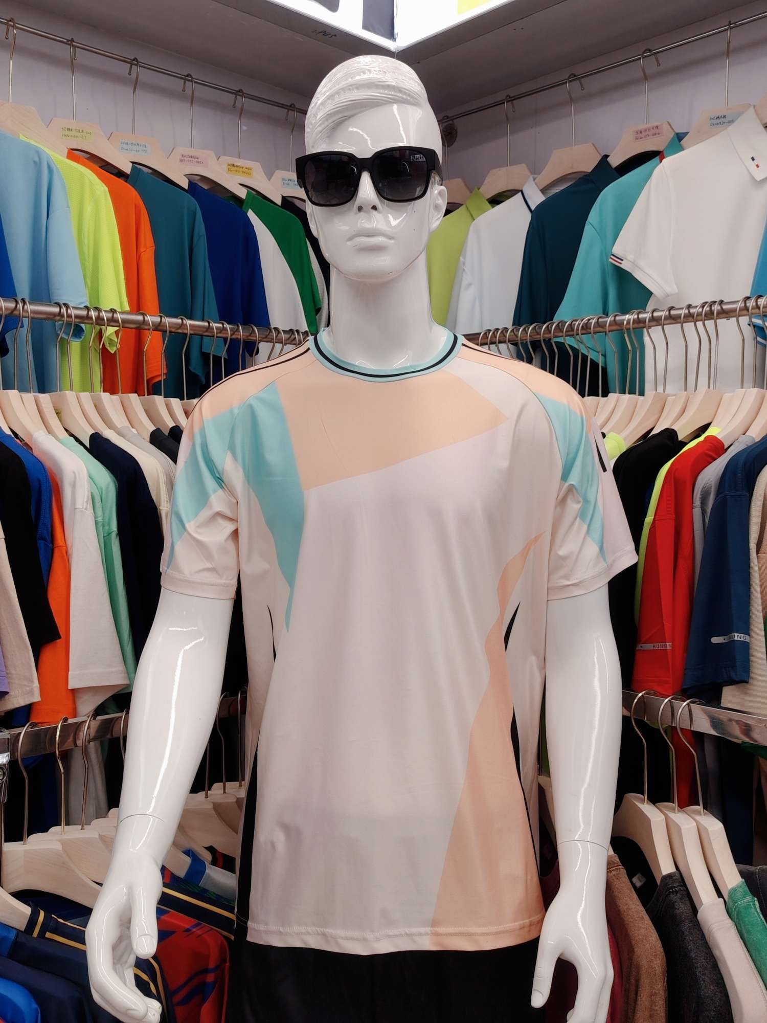 Cross-border sportswear, high-grade polyester and ammonia high-elasticity fabric, full-body printed sportswear, breathable and sweat-absorbent, professional sports and outdoor training sportswear, high-elasticity breathable and comfortable sportswear customization FG1616-3 Specification image