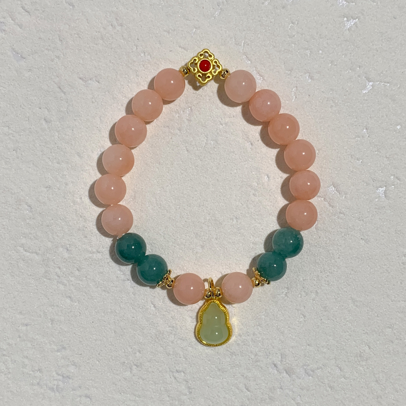 Pink rose stone bracelet, a niche handcrafted new Chinese-style bracelet with a high-end feel. It's a simple and elegant Chinese-style accessory for best friends. Available for wholesale in stock