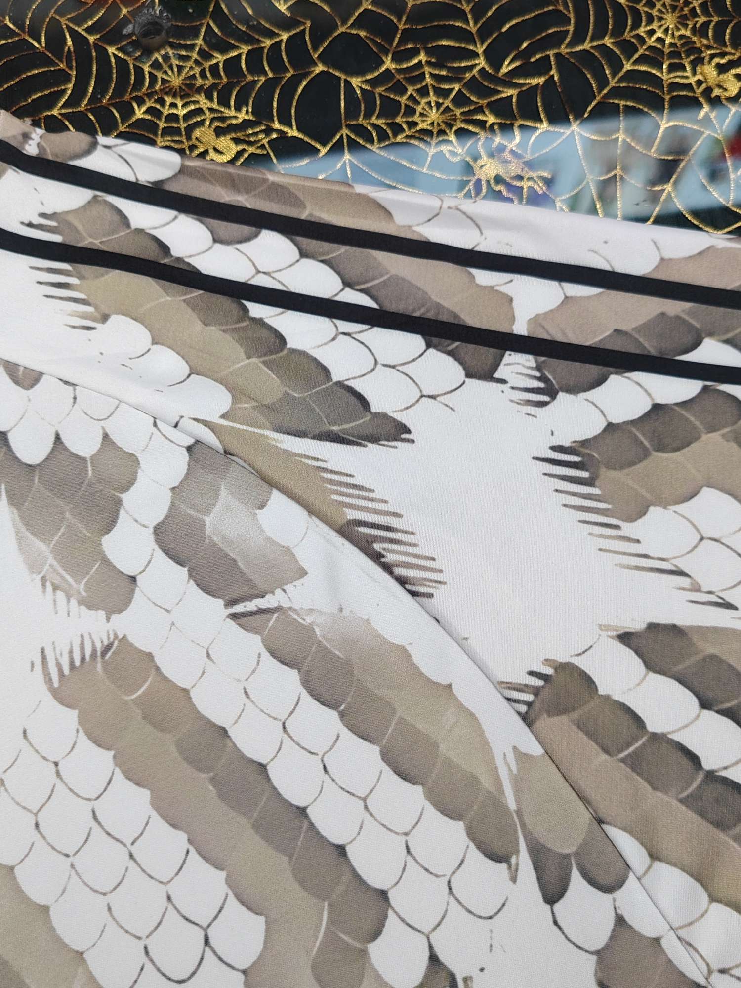 Cross-border sportswear, high-grade polyester and ammonia high-elasticity fabric, full-body printed sportswear, breathable and sweat-absorbent, professional sports and outdoor training sportswear, high-elasticity breathable and comfortable sportswear customization FG1616-4 detail image 13