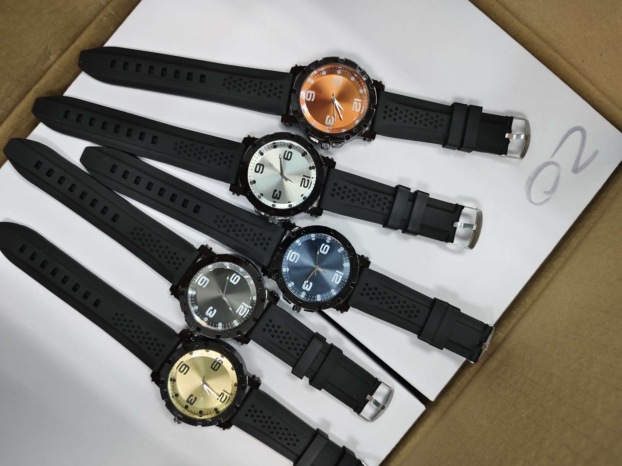 Trendy and fashionable sports gear waterproof men's quartz watch Application Scenario