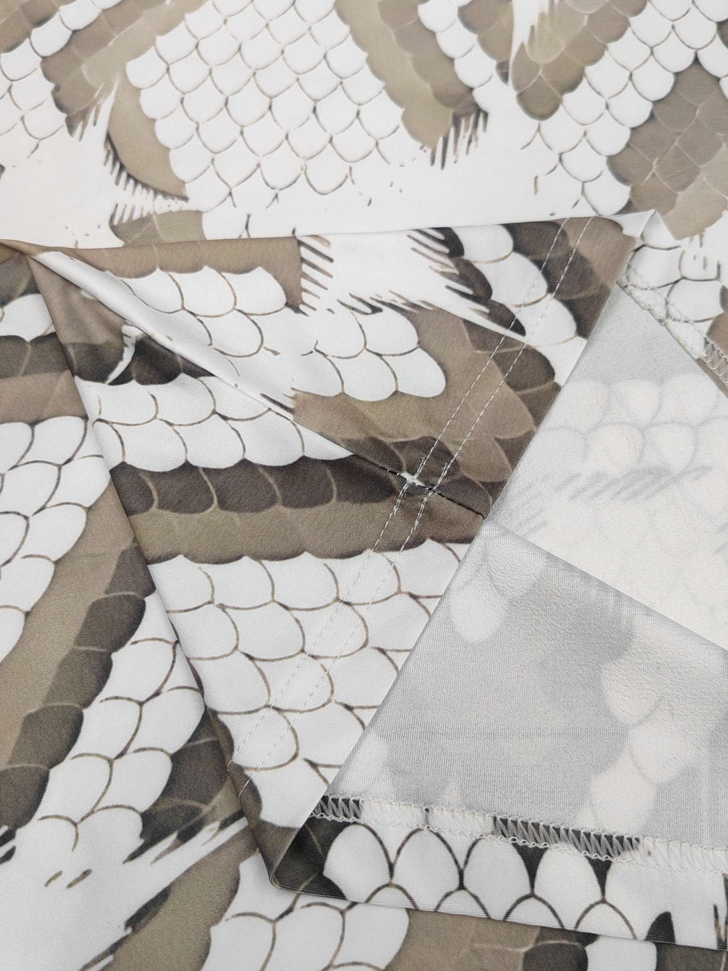 Cross-border sportswear, high-grade polyester and ammonia high-elasticity fabric, full-body printed sportswear, breathable and sweat-absorbent, professional sports and outdoor training sportswear, high-elasticity breathable and comfortable sportswear customization FG1616-4 detail image 16