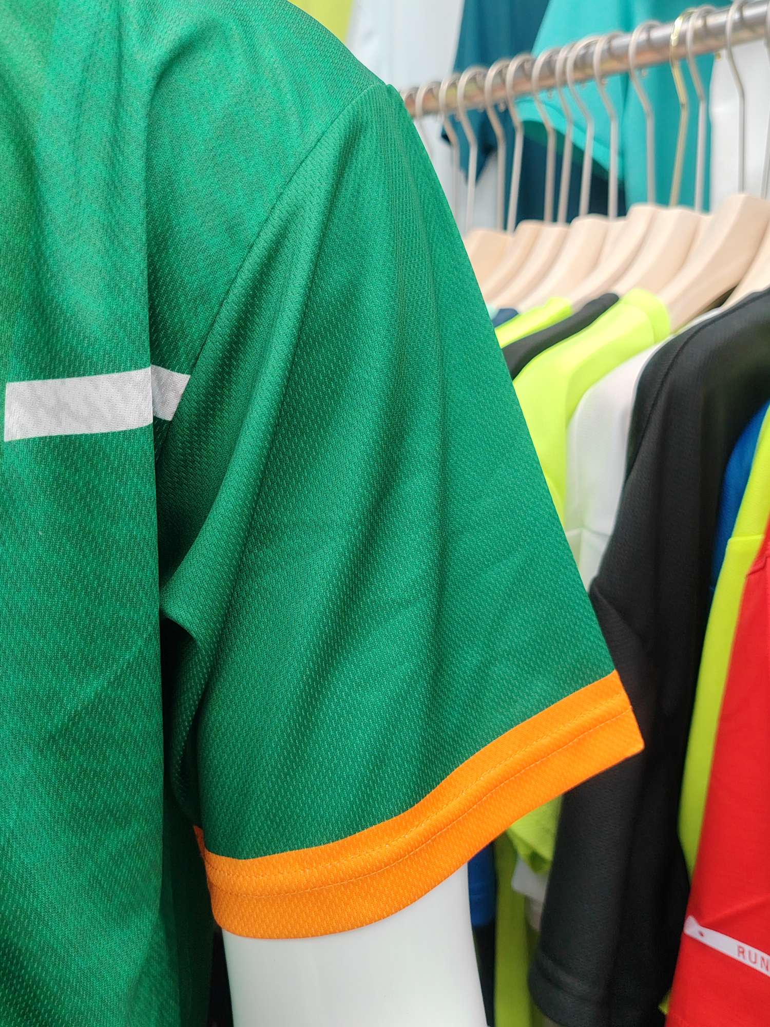 Cross-border sportswear, high-grade mesh breathable fabric, full-body printed sportswear, breathable and sweat-absorbing professional sports outdoor training sportswear, high-elasticity breathable and comfortable sportswear customization FG1612-3 detail image 8