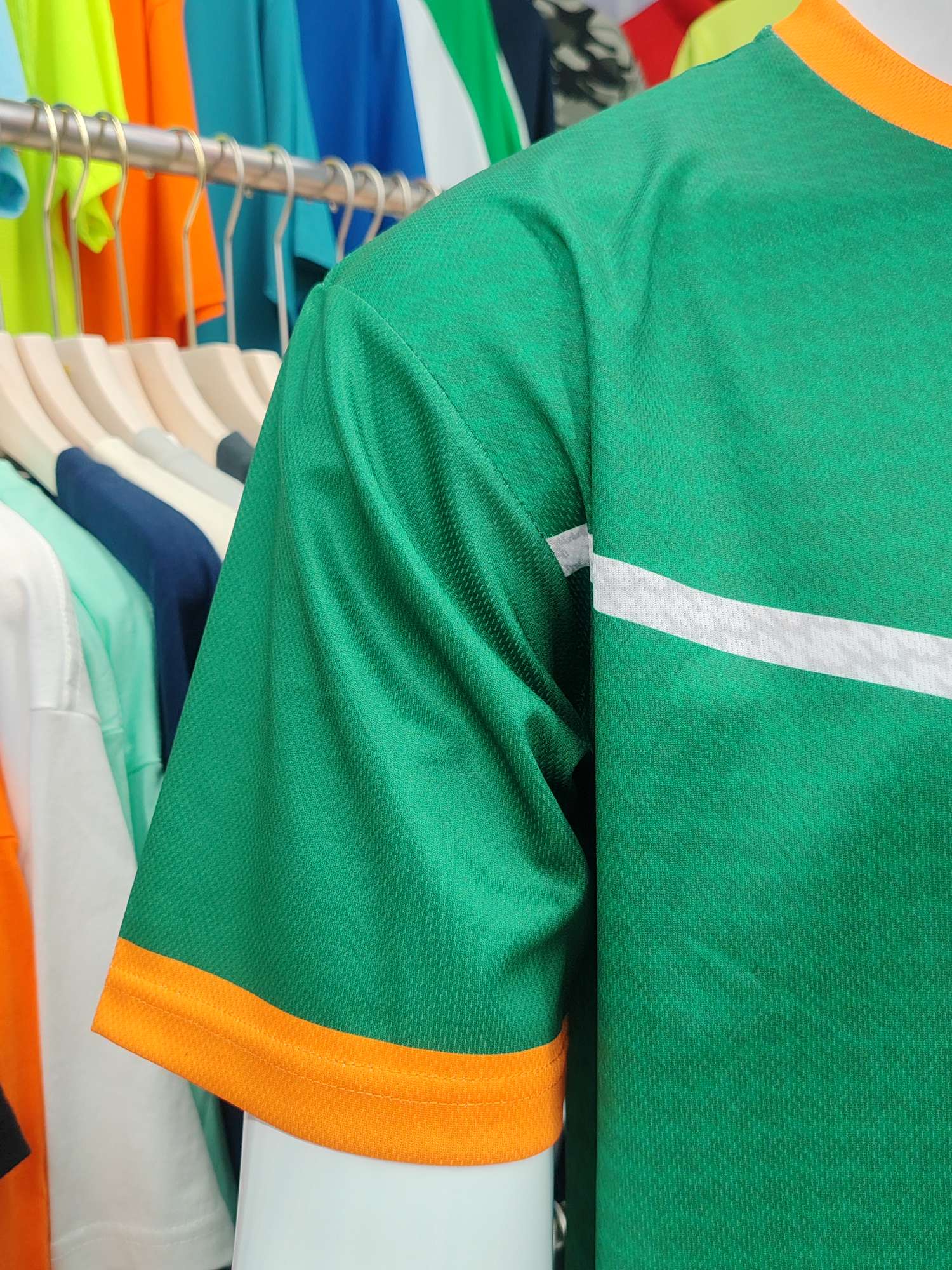 Cross-border sportswear, high-grade mesh breathable fabric, full-body printed sportswear, breathable and sweat-absorbing professional sports outdoor training sportswear, high-elasticity breathable and comfortable sportswear customization FG1612-3 detail image 5