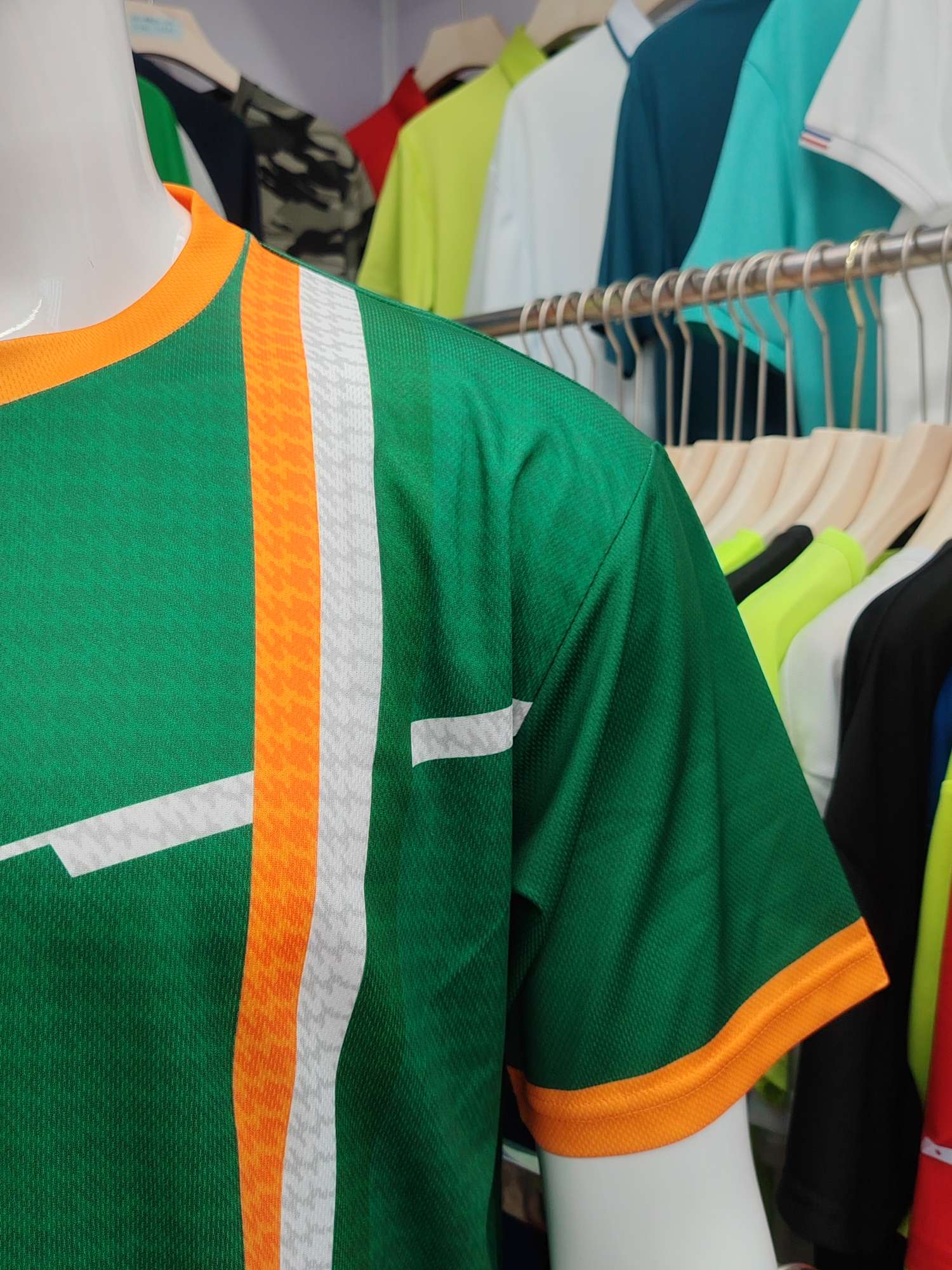 Cross-border sportswear, high-grade mesh breathable fabric, full-body printed sportswear, breathable and sweat-absorbing professional sports outdoor training sportswear, high-elasticity breathable and comfortable sportswear customization FG1612-3 detail image 7