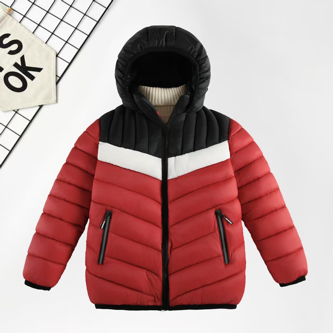 2025新款小童男90-130码段男童外套细节图