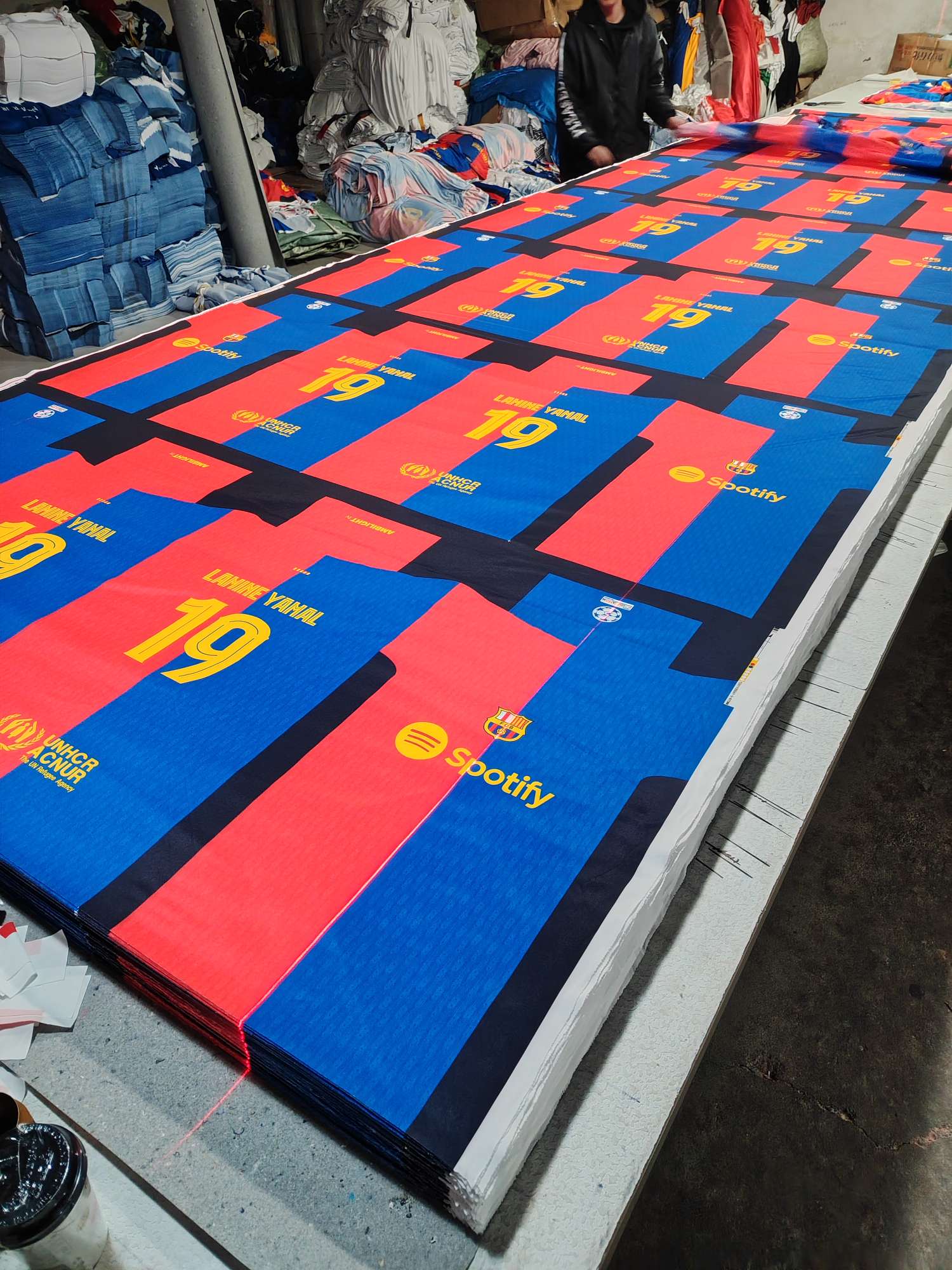 Cross-border sportswear customization factory, AI laser cutting digital hanging line, high-grade breathable fabric, full-body printing sportswear, breathable and sweat-absorbing professional sports outdoor training sportswear, high-elasticity breathable and comfortable sportswear customization detail image 8