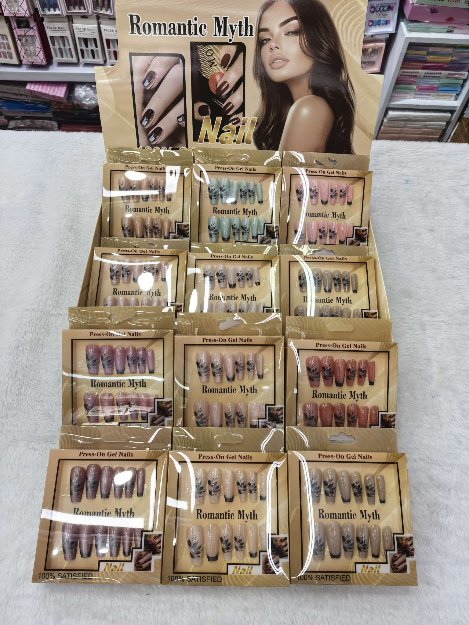 Hand-worn nails, mid-length French cat-eye finished nail art, stunning nail patches 2025 new style details Picture