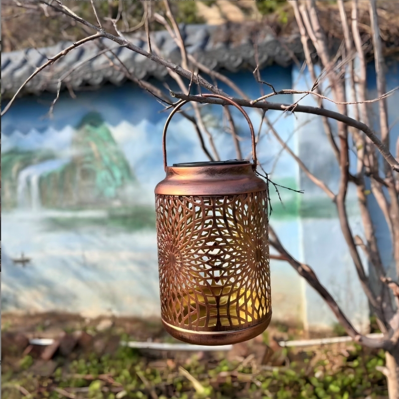 Solar-powered outdoor courtyard hanging lamps, ironwork hollowed-out hummingbird, butterfly, chrysanthemum and animal projection installations details Picture