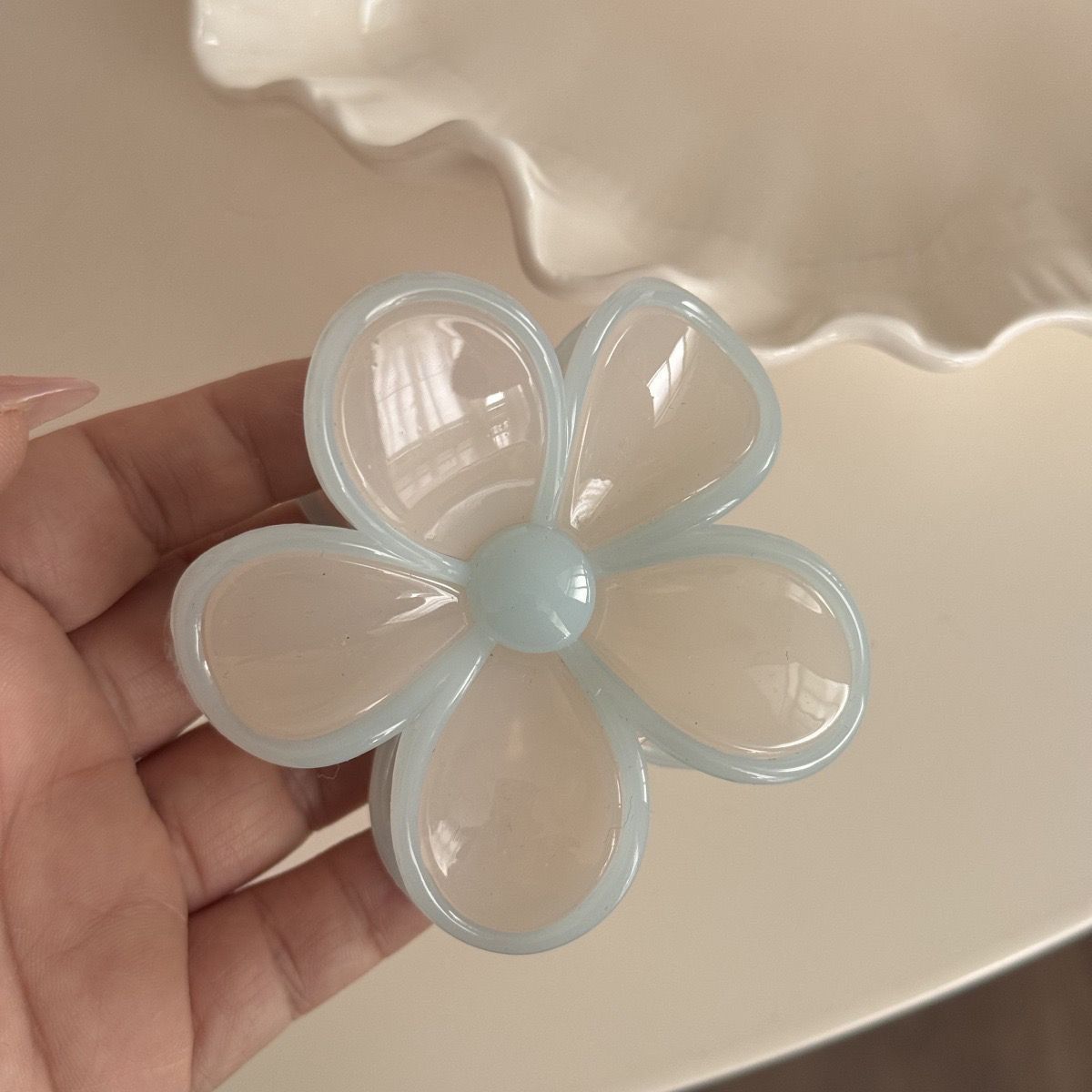 Sweet jelly-colored flower plastic grabber texture hair clip five-petal flower hair clip hair accessory new style hair clip headwear flower national trend series Item Picture