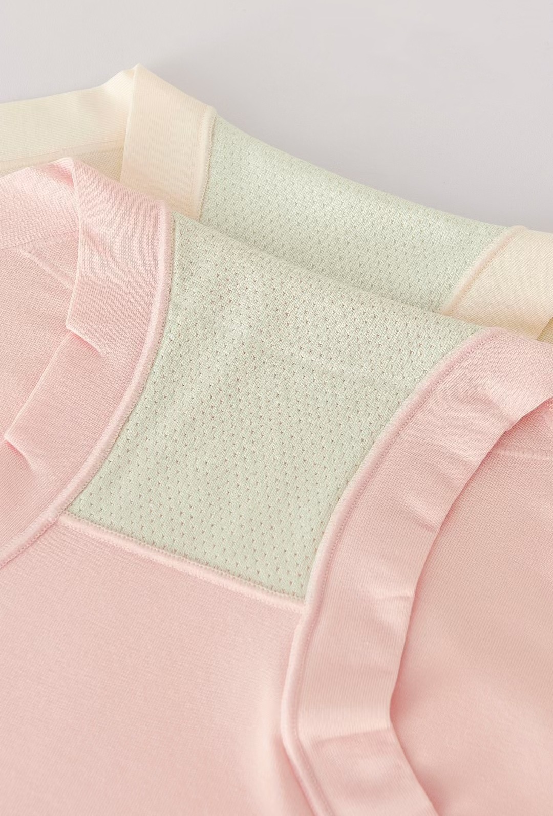 The mid-waist of the women's underwear is comfortable and breathable, with a cotton sole. The crotch is fresh, simple, light and soft. In summer, girls don't wear tight underwear Application Scenario