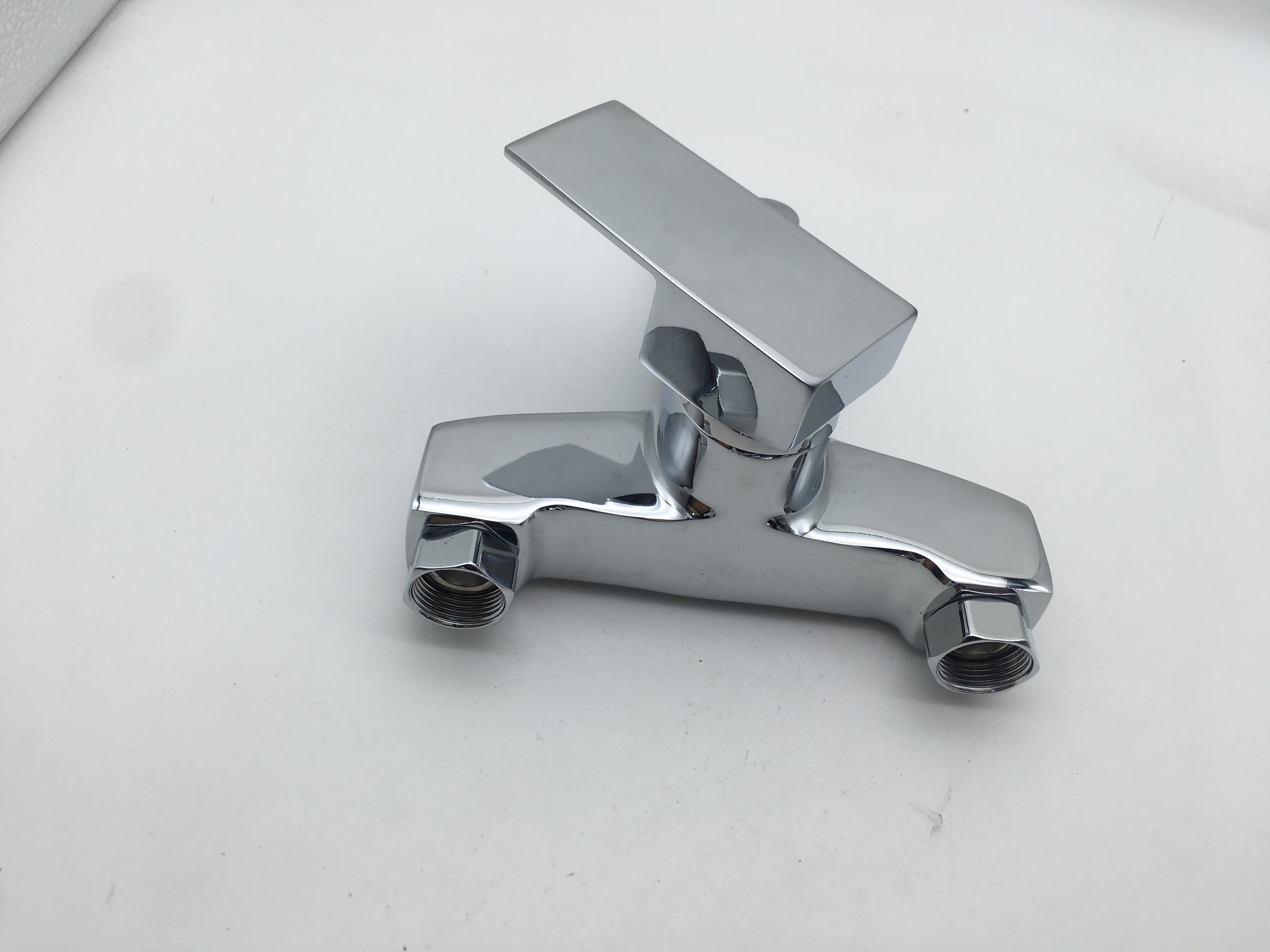 High-quality zinc alloy for three-in-one shower faucets for export