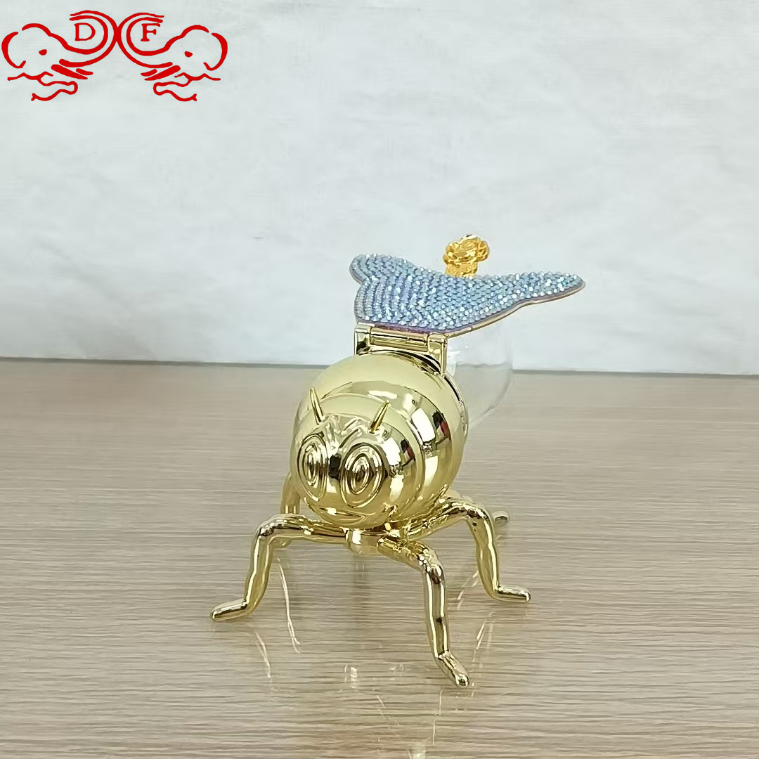 榨汁机/破壁机/果汁机/破壁机1.5升/榨汁机果汁机手动白底实物图
