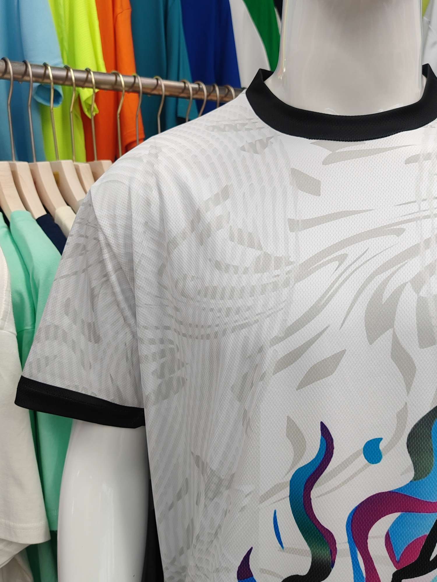 Cross-border sportswear, high-grade mesh breathable fabric, full-body printed sportswear, breathable and sweat-absorbing professional sports outdoor training sportswear, high-elasticity breathable and comfortable sportswear customization FG1612-9 Specification image