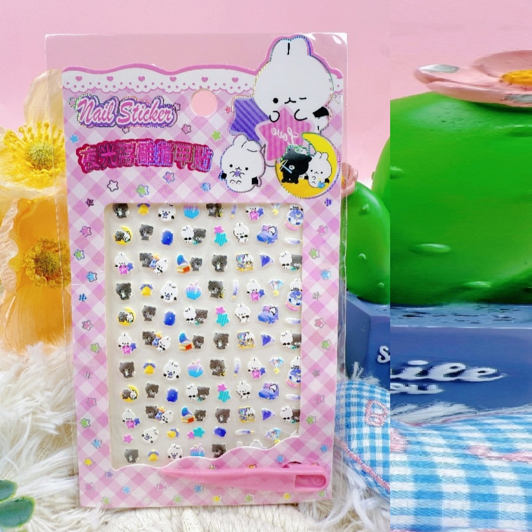 Animal cartoon luminous 5D embossed nail stickers, cartoon cute embossed creative nail stickers, embossed nail stickers Application Scenario