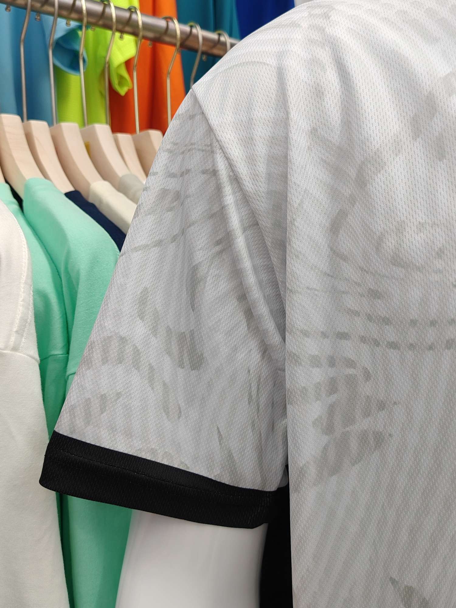 Cross-border sportswear, high-grade mesh breathable fabric, full-body printed sportswear, breathable and sweat-absorbing professional sports outdoor training sportswear, high-elasticity breathable and comfortable sportswear customization FG1612-9 detail image 6