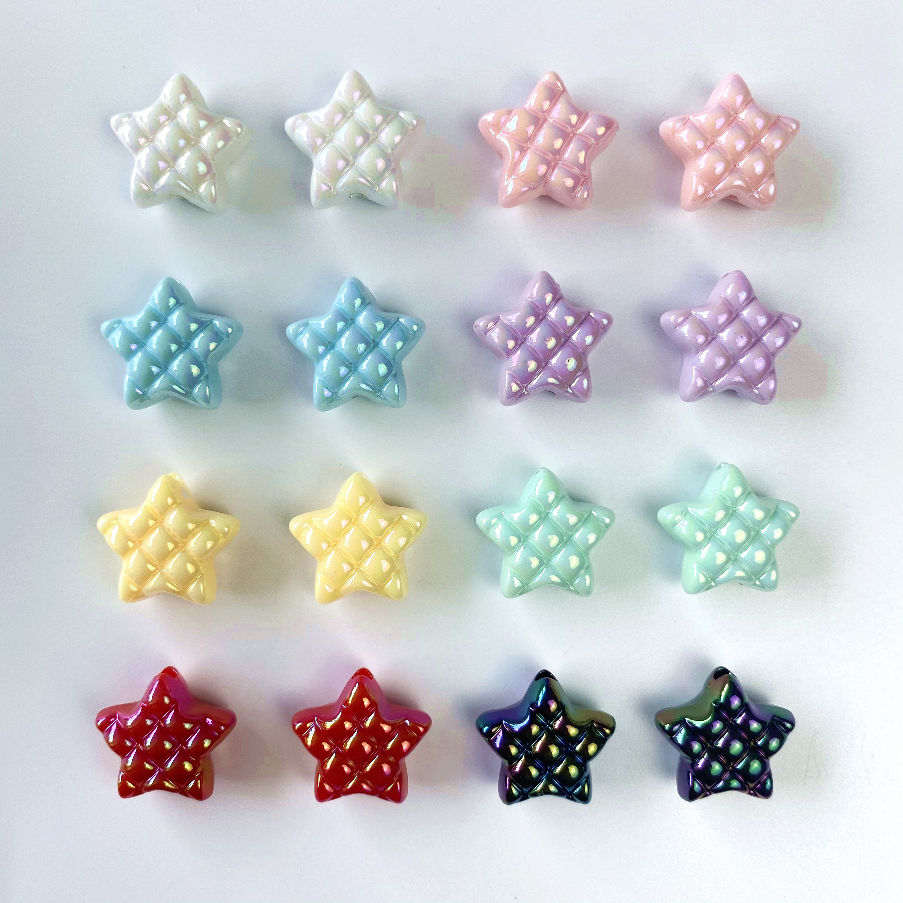 Acrylic uv cream-colored waffle five-pointed star diy mobile phone chain/mobile phone pendant accessory material Application Scenario