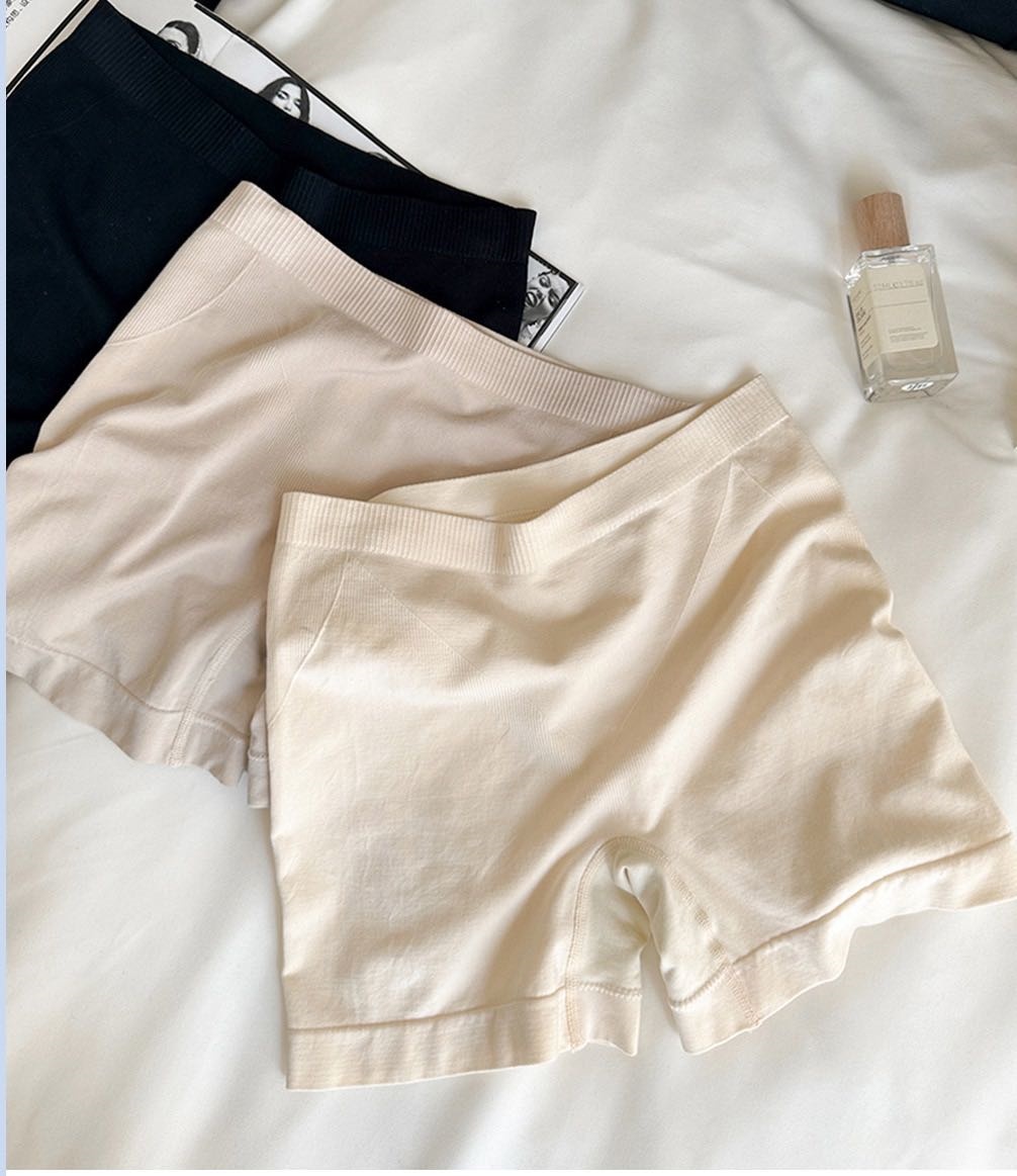 New seamless anti-glare, non-curled safety pants, leggings, two-in-one underpants, seamless thin women's underpants full figure