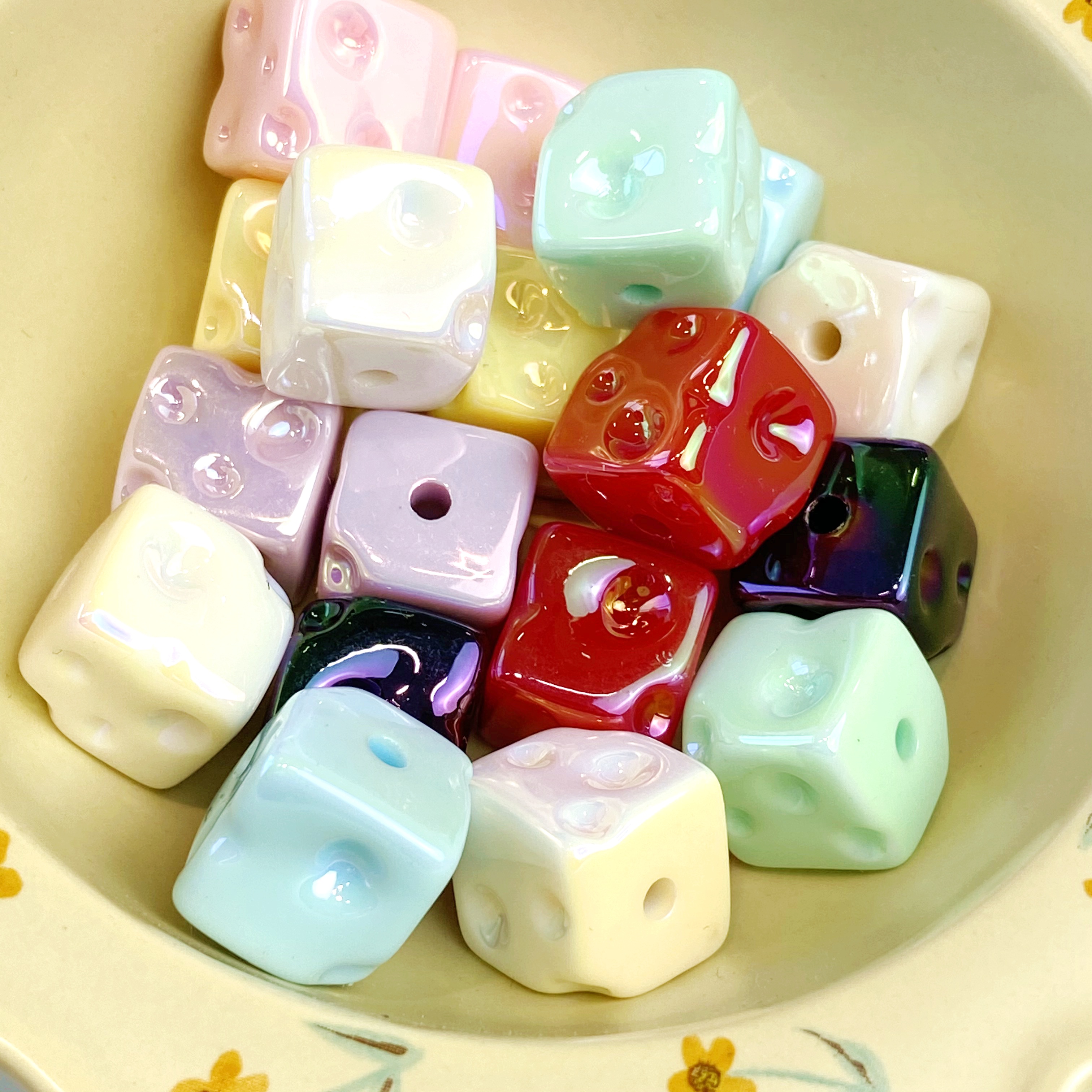 Acrylic uv milk-based simple cheese block diy bracelet/mobile phone pendant and accessory material Specification image