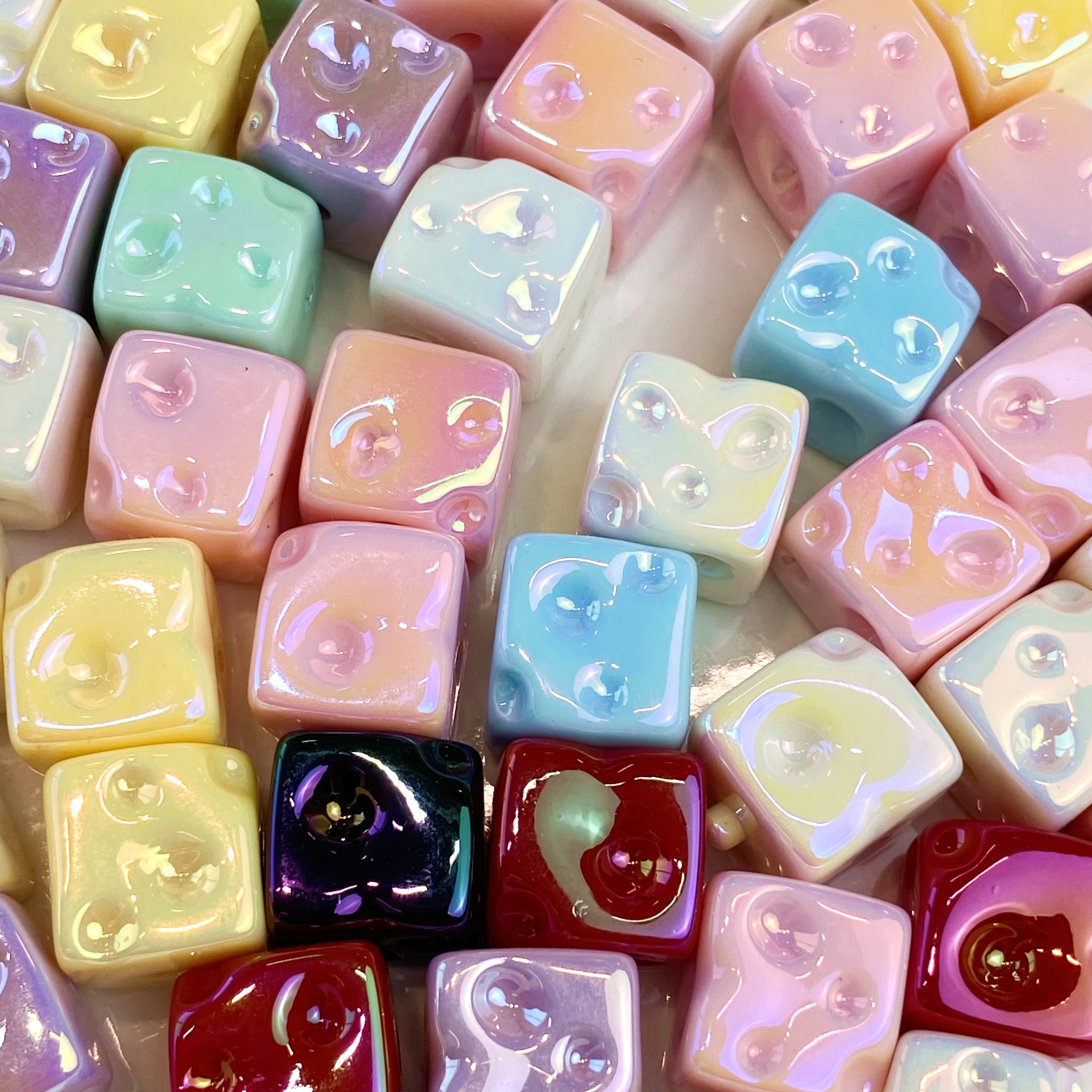 Acrylic uv milk-based simple cheese block diy bracelet/mobile phone pendant and accessory material Application Scenario