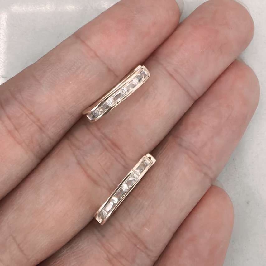 铜镀金 微镶锆石 耳圈耳钉耳饰 独特设计 简约时尚女士耳环饰品精致耳针饰品 礼物 简约 极简 Ins风 详情图2