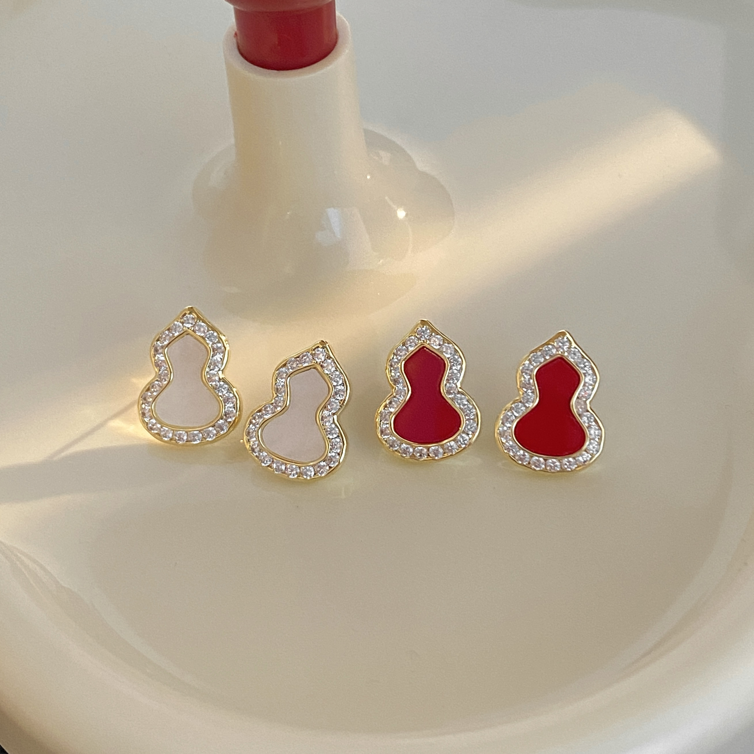 款时尚耳环高级感微镶锆石重工轻奢耳钉潮酷葫芦可爱气质感新中式爱心前后扇形精新款时尚高级感设计小葫芦耳钉简约轻奢红色福禄新