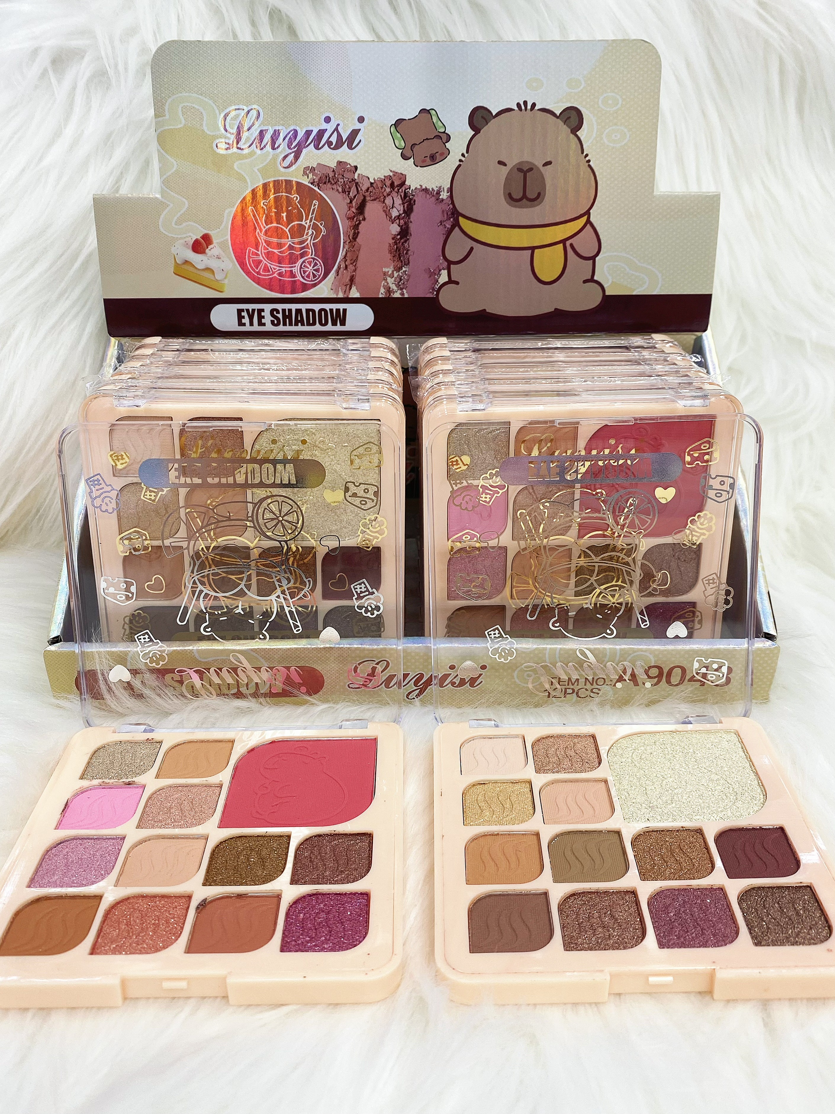luyisi's multi-color eyeshadow and blush palette, the same as those used by celebrities, is a must-have Makeup tool for beginners full figure