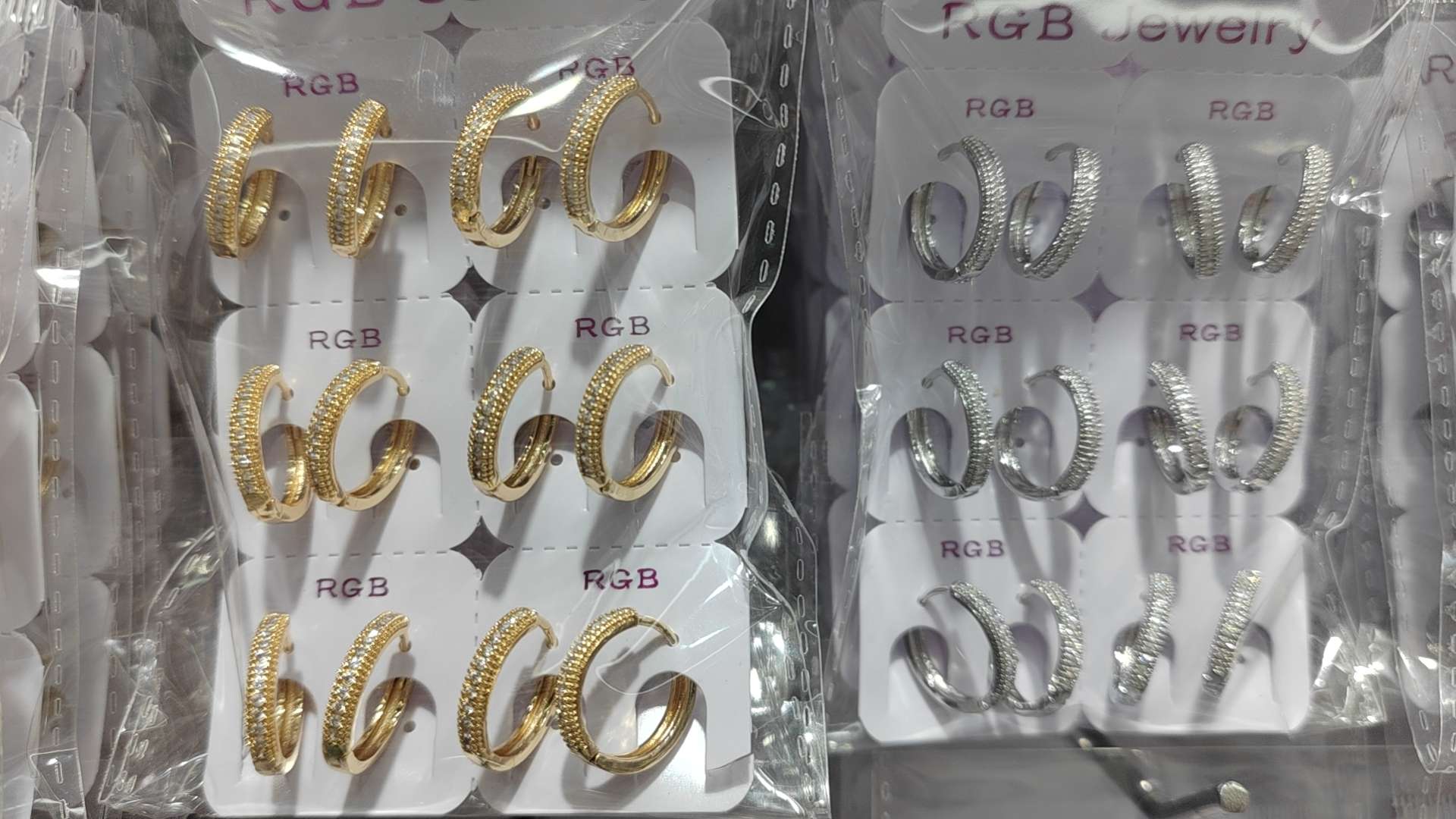 Jewellery莫桑石饰品 珠串6mm半圆AB彩 银饰品女925 天然珍珠链 耳饰耳扣 独特设计饰品精致典雅