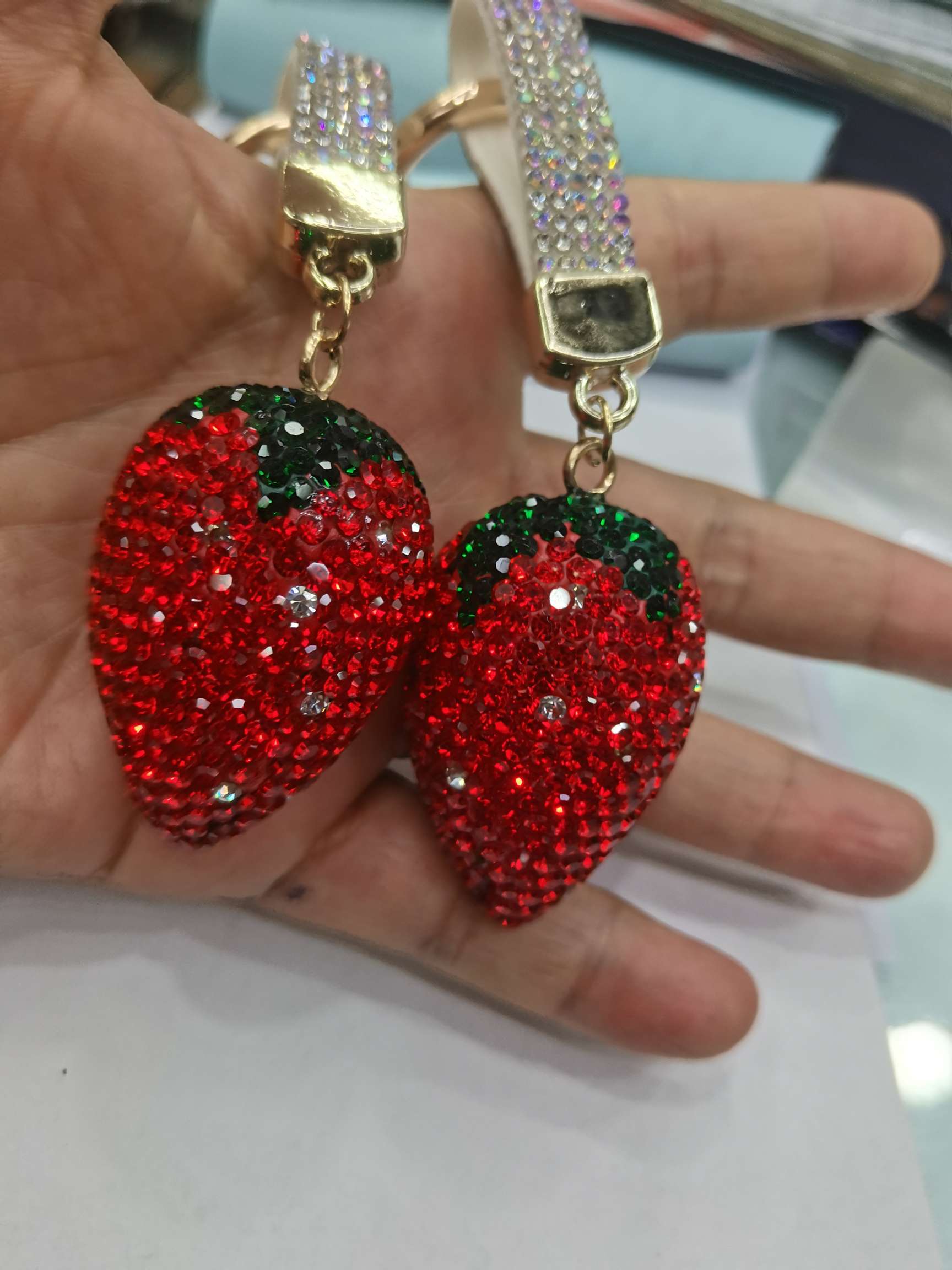 Red strawberry keychains and bag pendants Specification image