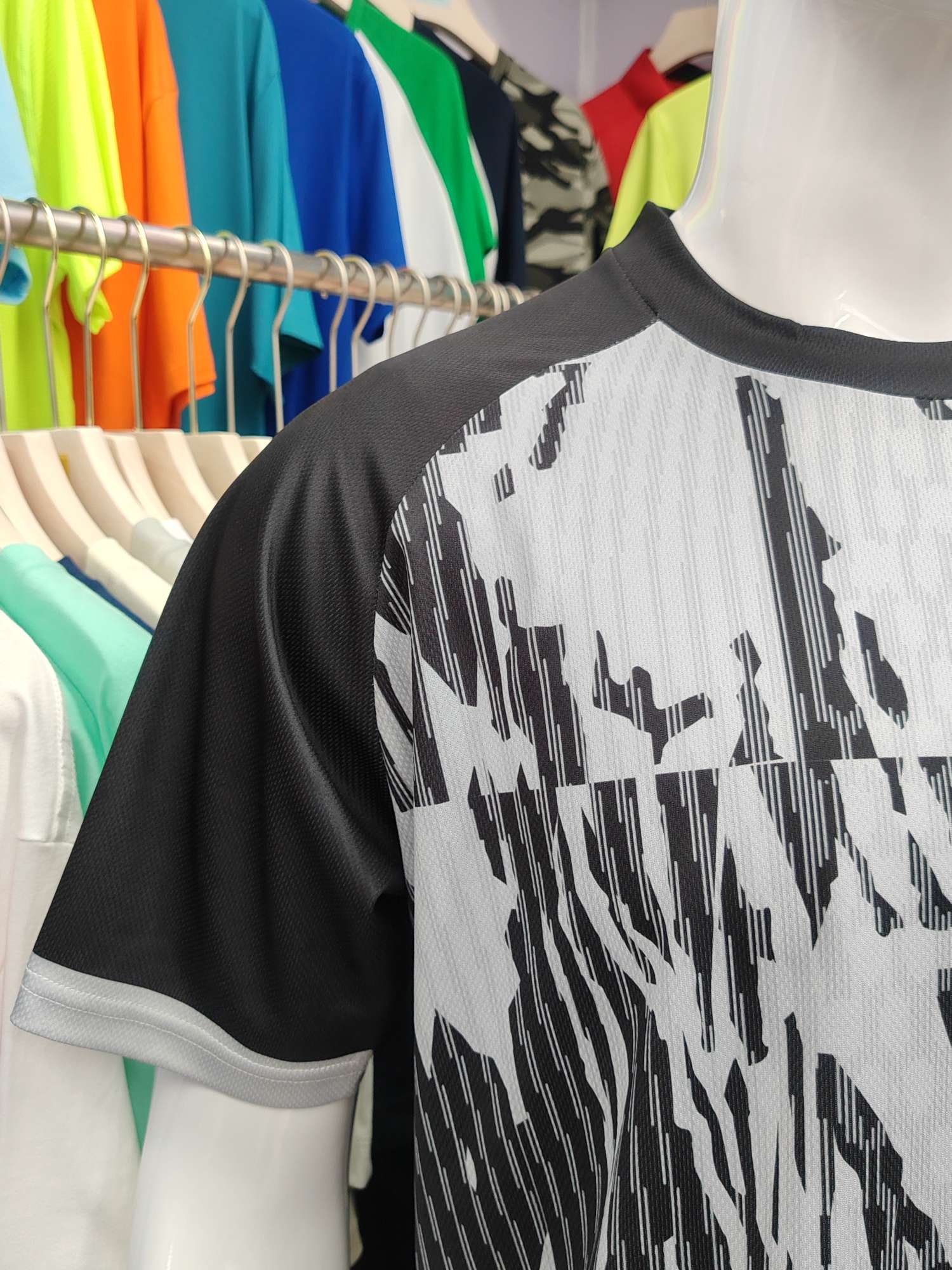 Cross-border sportswear, high-grade mesh breathable fabric, full-body printed sportswear, breathable and sweat-absorbing professional sports outdoor training sportswear, high-elasticity breathable and comfortable sportswear customization FG1612-15 detail image 5