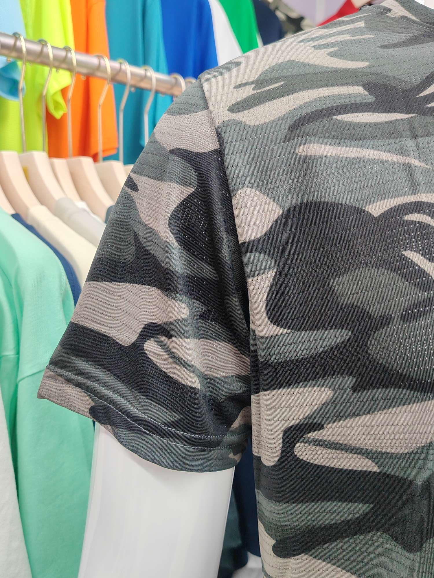 Cross-border camouflage clothing, high-grade polyester and ammonia high-elasticity fabric, full-body printed camouflage clothing, breathable and sweat-absorbent, professional sports and outdoor training camouflage clothing, high-elasticity breathable and comfortable sports clothing customization detail image 8