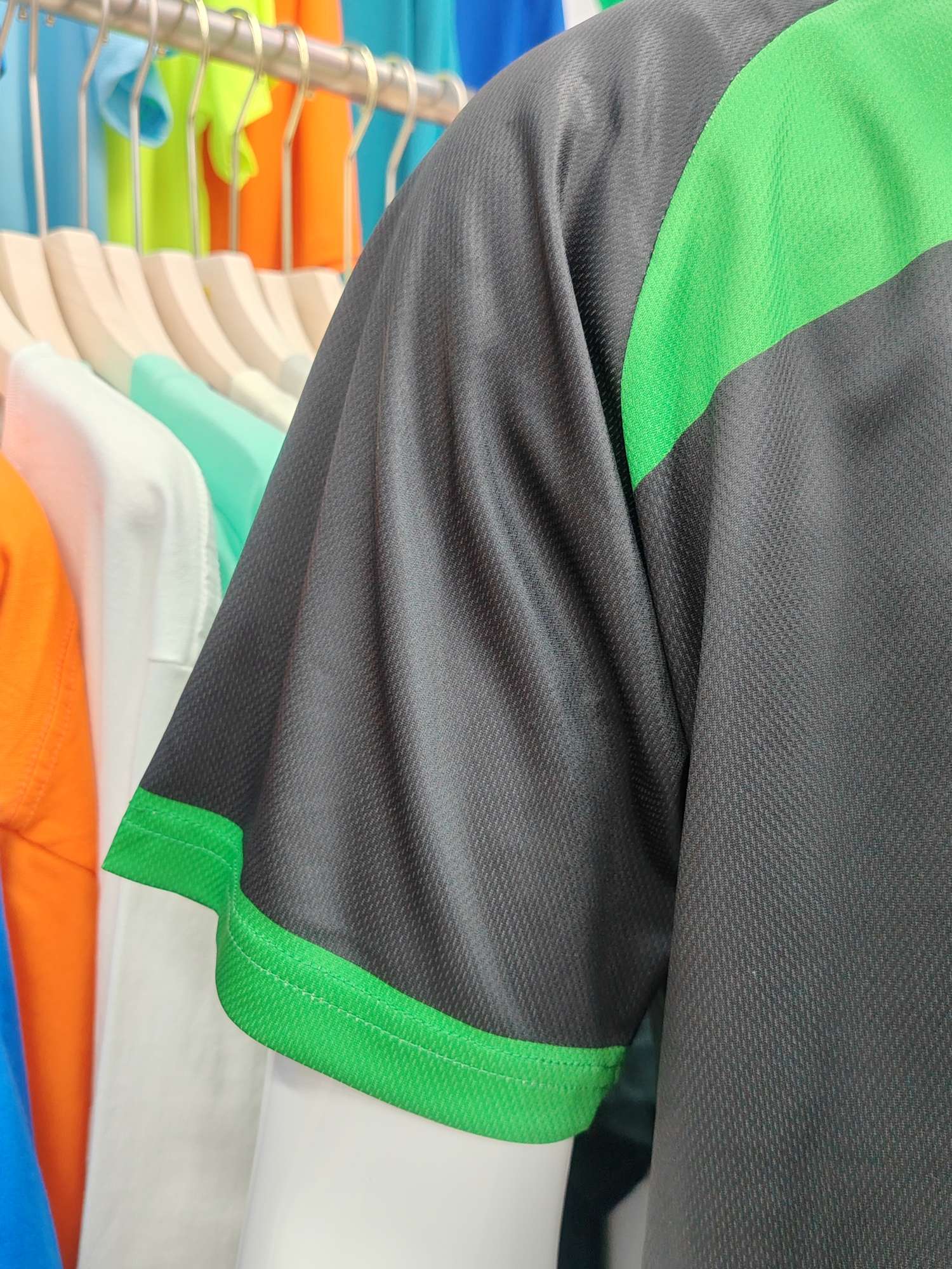 Cross-border sportswear, high-grade mesh breathable fabric, full-body printed sportswear, breathable and sweat-absorbing professional sports outdoor training sportswear, high-elasticity breathable and comfortable sportswear customization FG1612-18 detail image 5