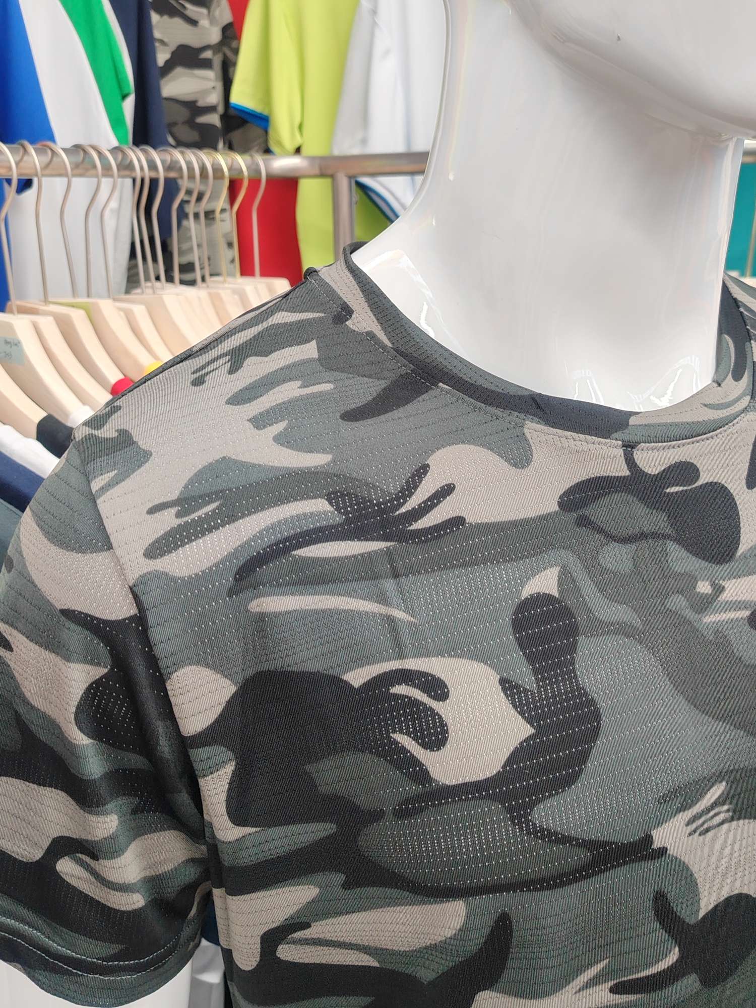 Cross-border camouflage clothing, high-grade polyester and ammonia high-elasticity fabric, full-body printed camouflage clothing, breathable and sweat-absorbent, professional sports and outdoor training camouflage clothing, high-elasticity breathable and comfortable sports clothing customization detail image 7