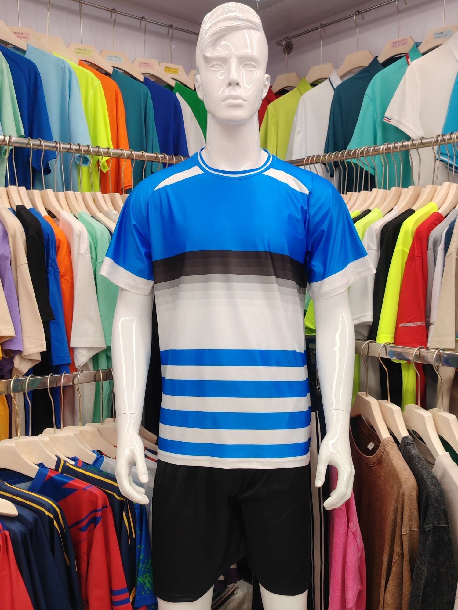 Cross-border sportswear made of high-grade polyester and ammonia silk fabric, full-body printed sportswear, breathable and sweat-absorbing professional sports outdoor training sportswear, breathable and comfortable sportswear customization FG1610-2 detail image 1