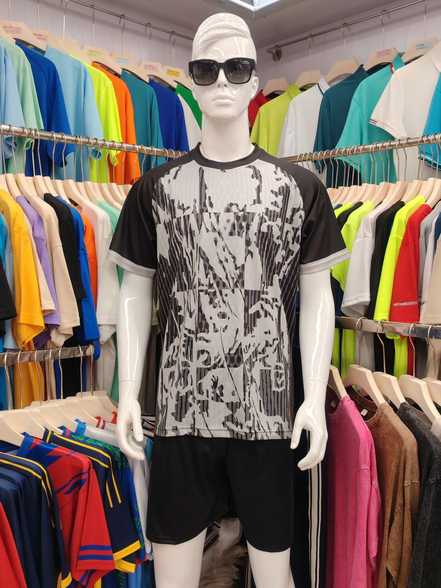 Cross-border sportswear, high-grade mesh breathable fabric, full-body printed sportswear, breathable and sweat-absorbing professional sports outdoor training sportswear, high-elasticity breathable and comfortable sportswear customization FG1612-15 detail image 1