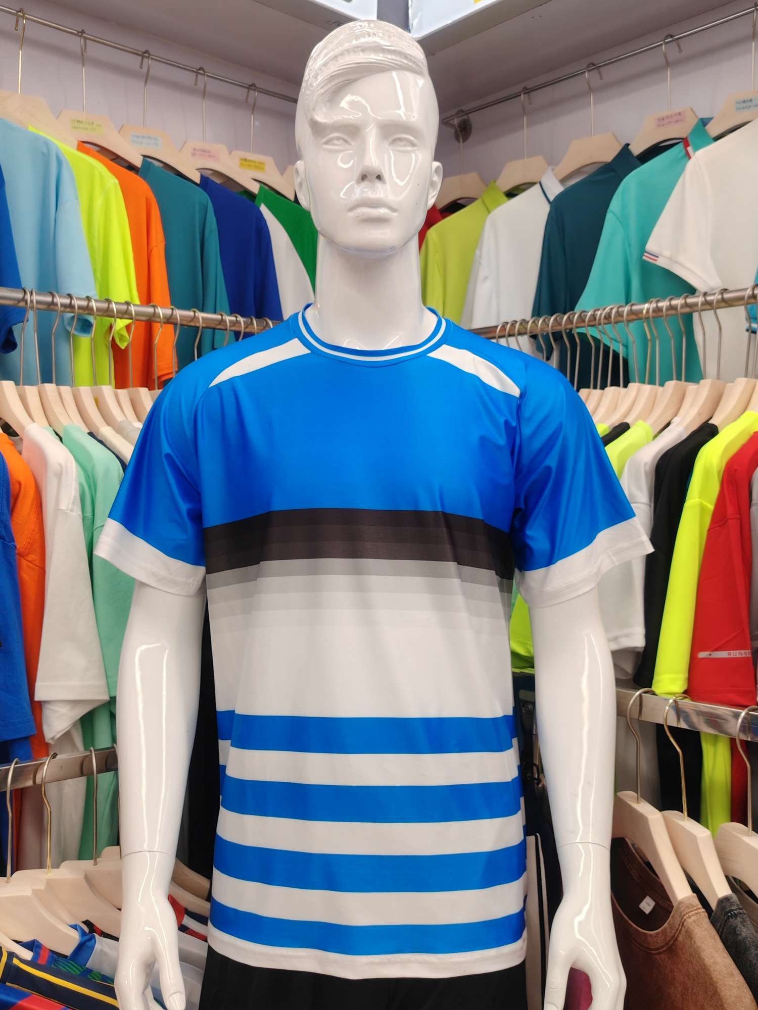 Cross-border sportswear made of high-grade polyester and ammonia silk fabric, full-body printed sportswear, breathable and sweat-absorbing professional sports outdoor training sportswear, breathable and comfortable sportswear customization FG1610-2 detail image 2