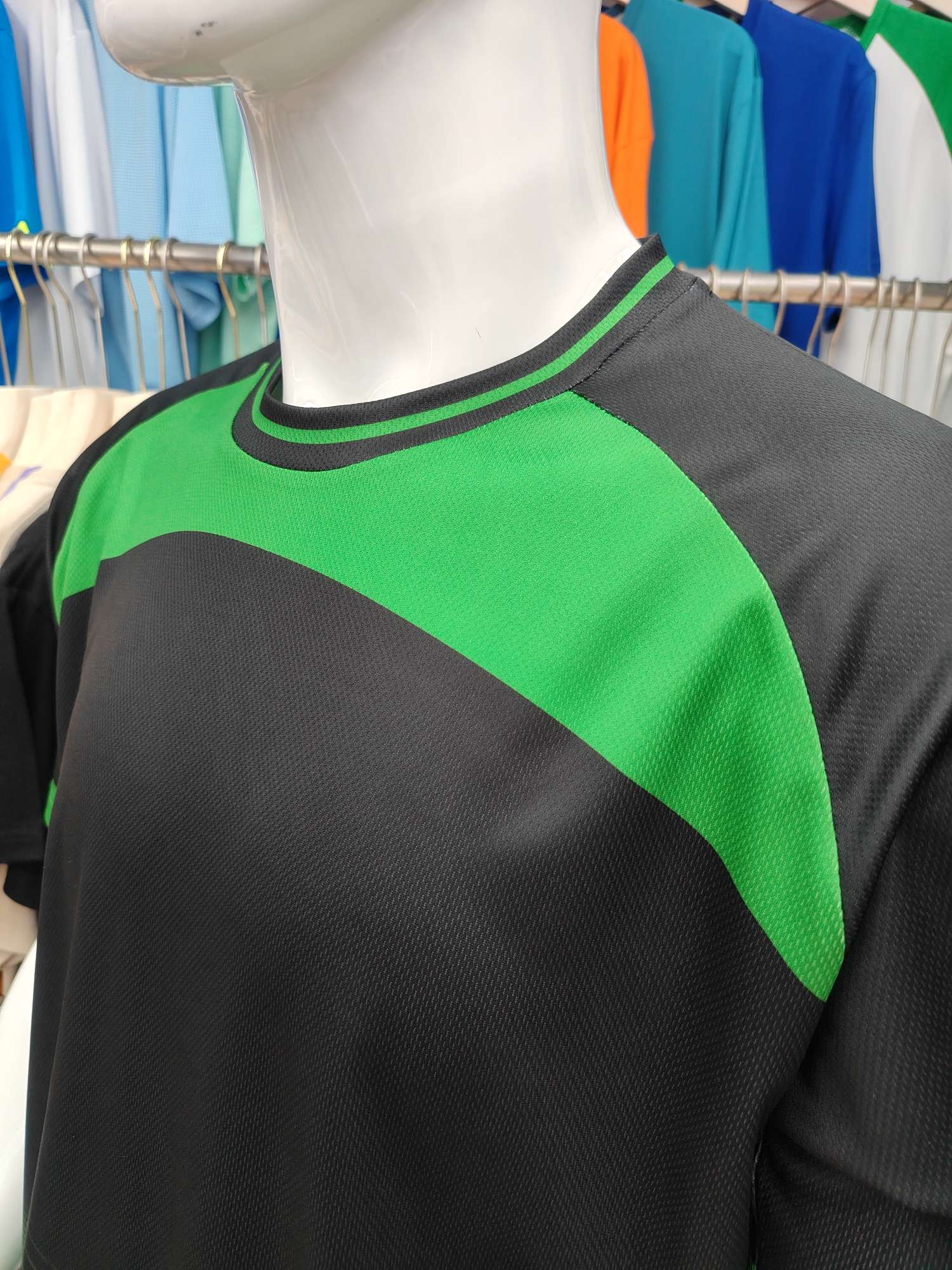 Cross-border sportswear, high-grade mesh breathable fabric, full-body printed sportswear, breathable and sweat-absorbing professional sports outdoor training sportswear, high-elasticity breathable and comfortable sportswear customization FG1612-18 detail image 6