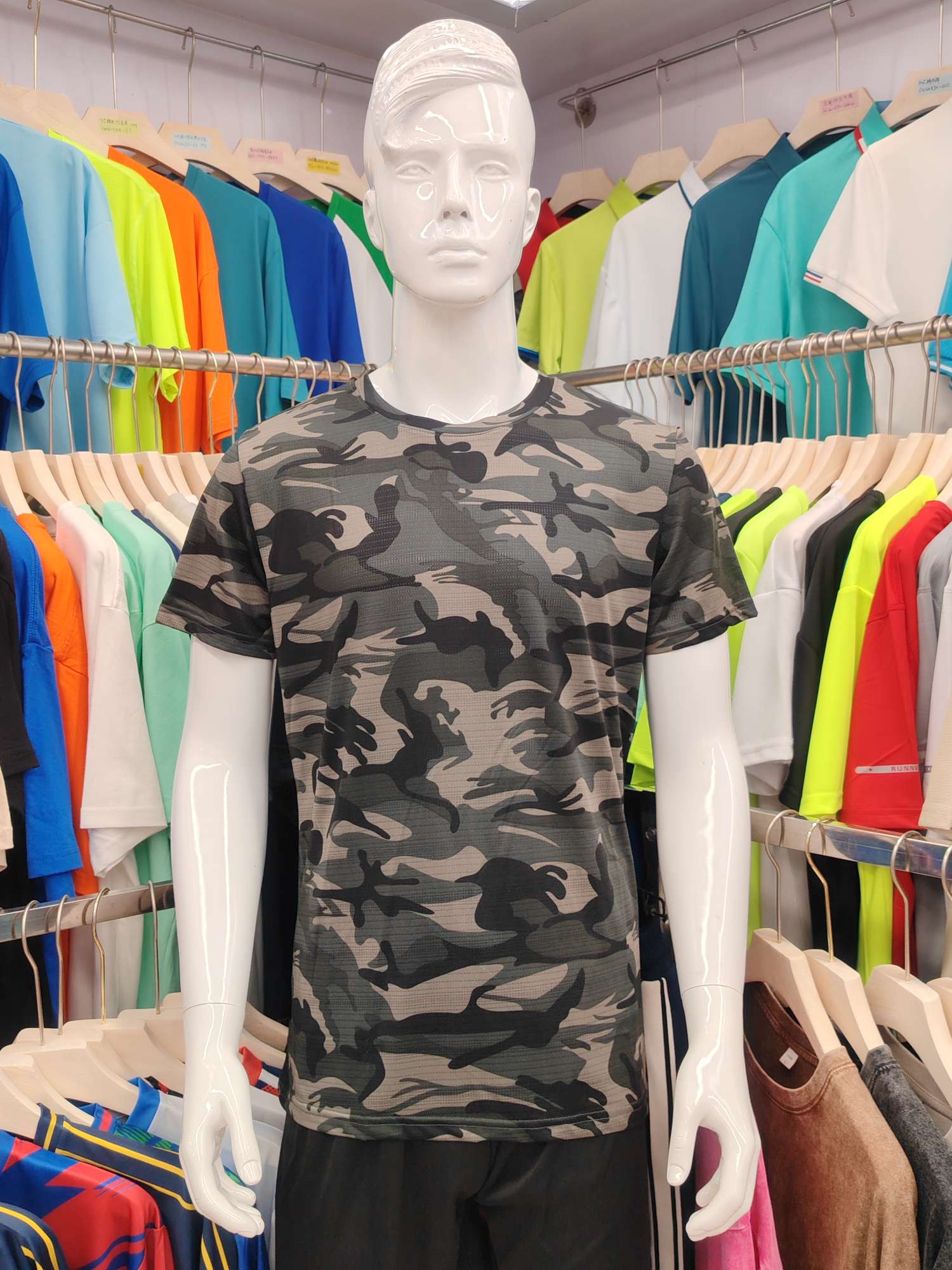 Cross-border camouflage clothing, high-grade polyester and ammonia high-elasticity fabric, full-body printed camouflage clothing, breathable and sweat-absorbent, professional sports and outdoor training camouflage clothing, high-elasticity breathable and comfortable sports clothing customization